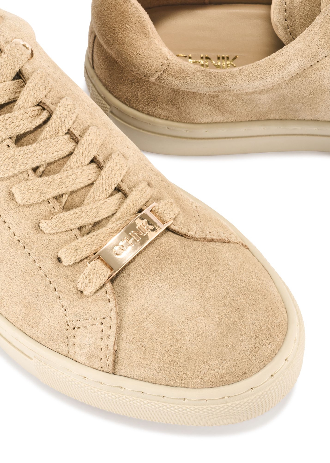 Beige suede women's sneakers BUTYD-1068-82(Z25) - close-up of the detail on a white background.