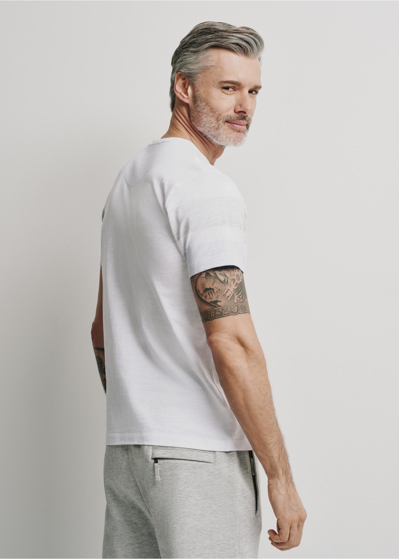 White T-shirt with patch for men TSHMT-0099-11(W24)-03