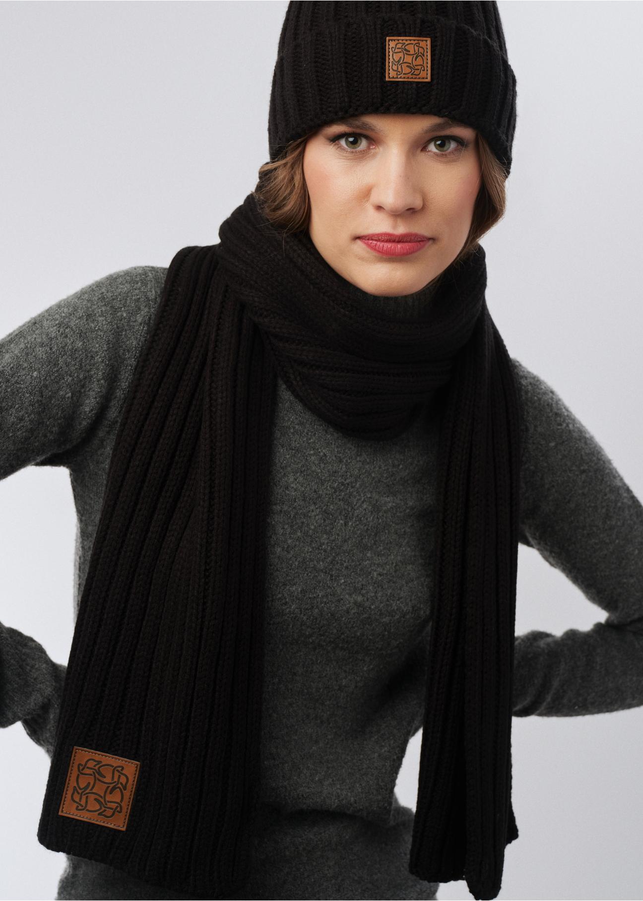 Women's long black scarf SZADT-0150-99(Z23)-01