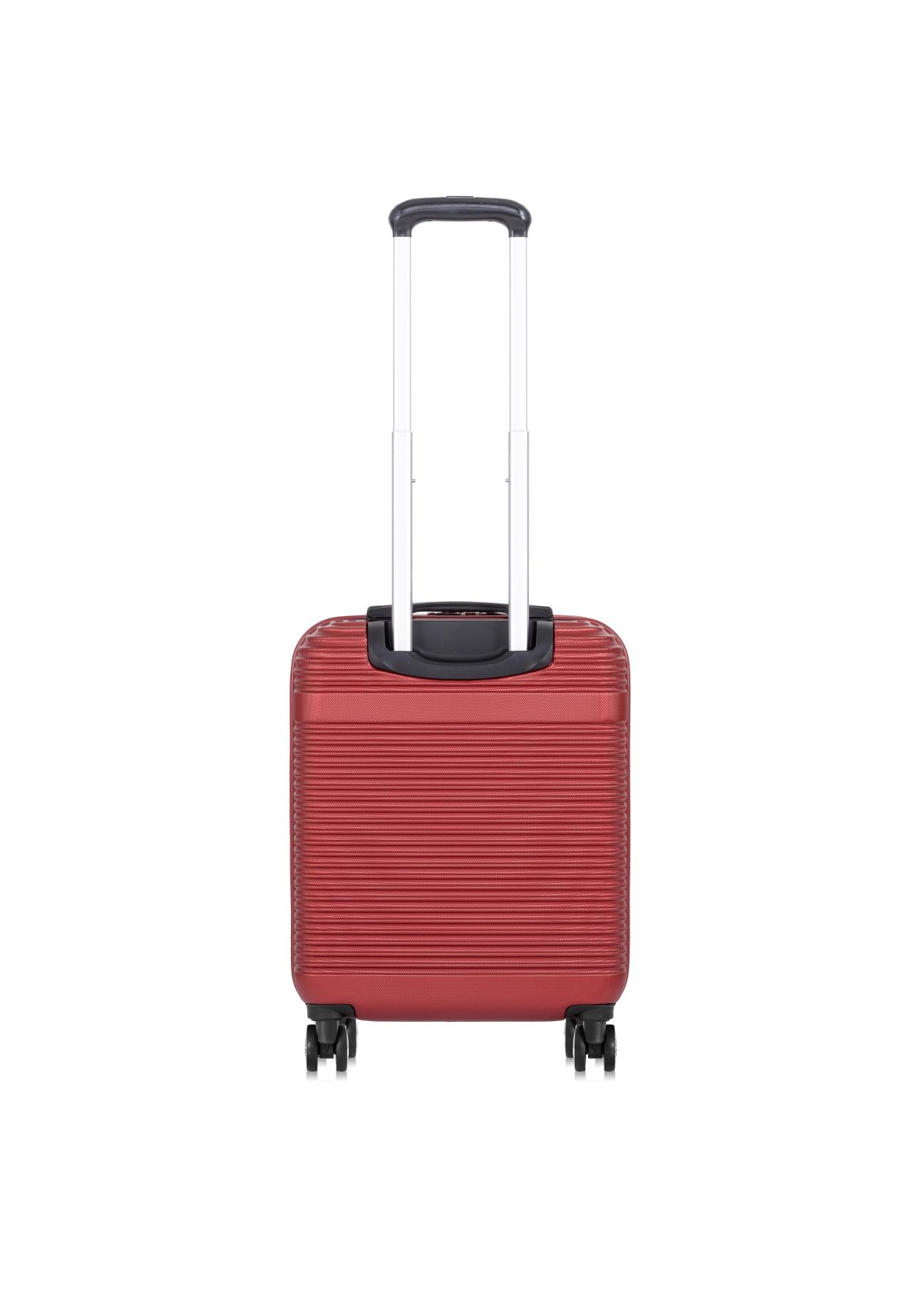 Small suitcase on wheels WALAB-0040-49-19(W24)-03