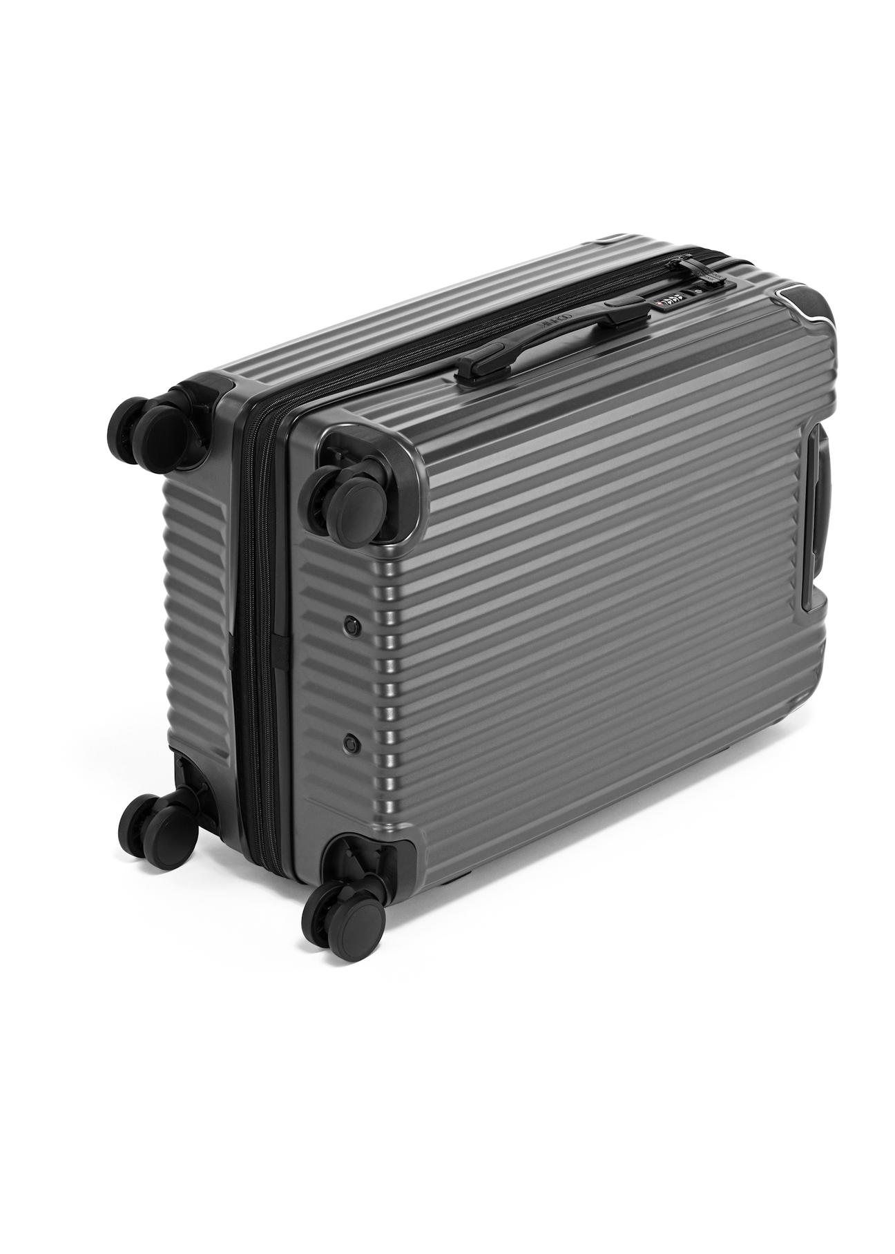 Medium suitcase on wheels WALAB-0073-95-24(W25)-07