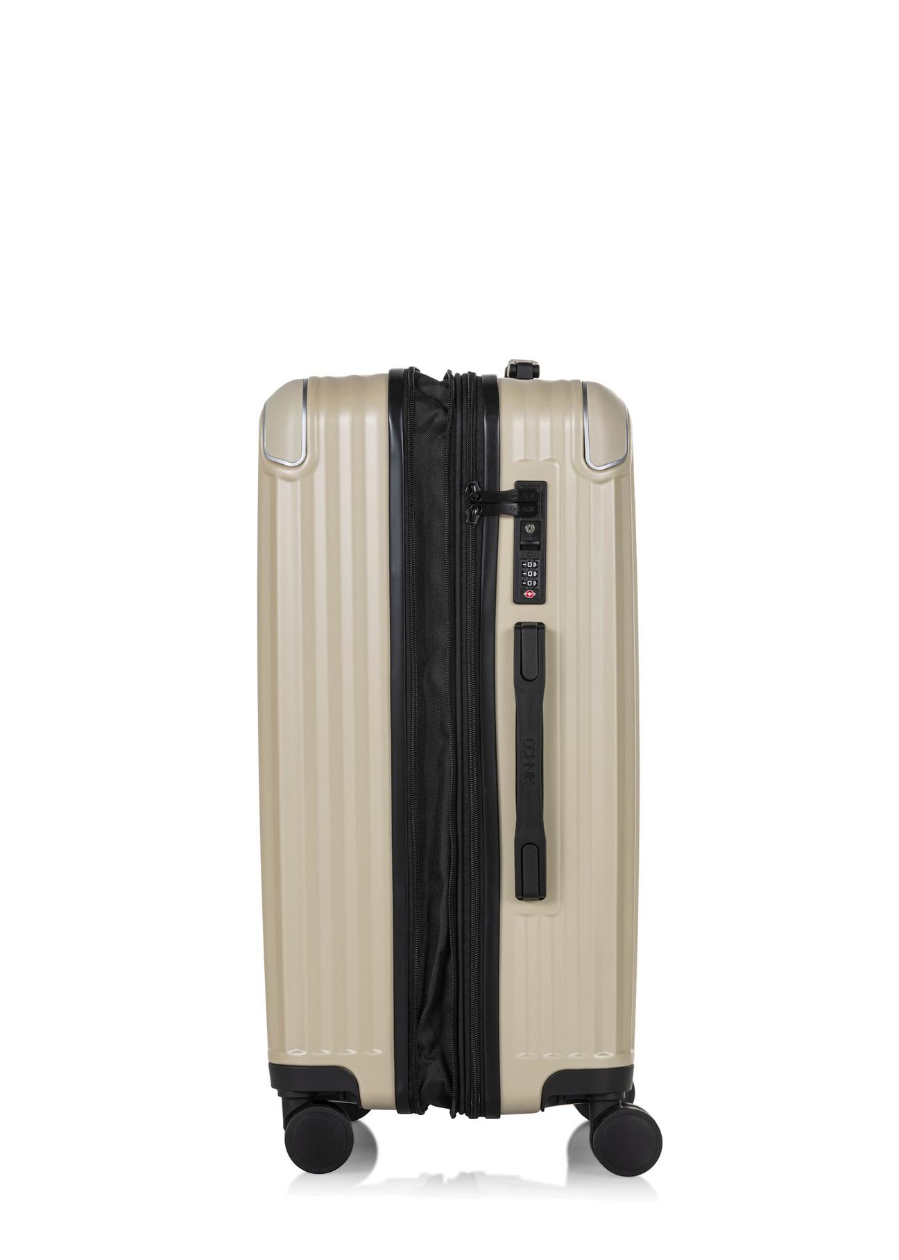 Medium suitcase on wheels WALAB-0073-16-24(W25)-03