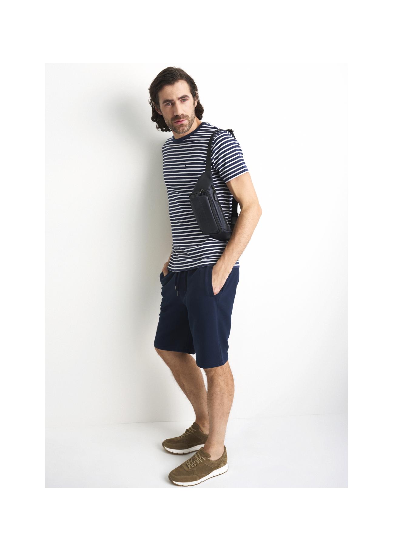 Men's shorts SZOMT-0025-69(W22)-05