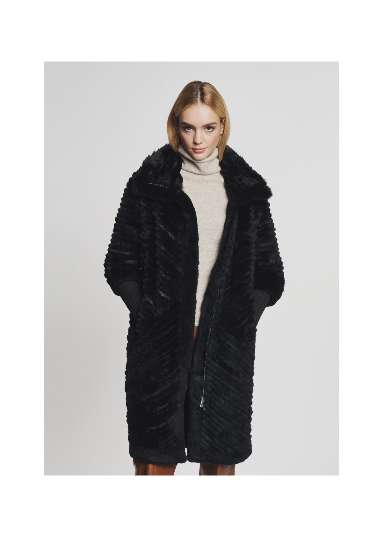 Women's fur coat with zipper closure FUTDF-0055-5501(Z22)-01