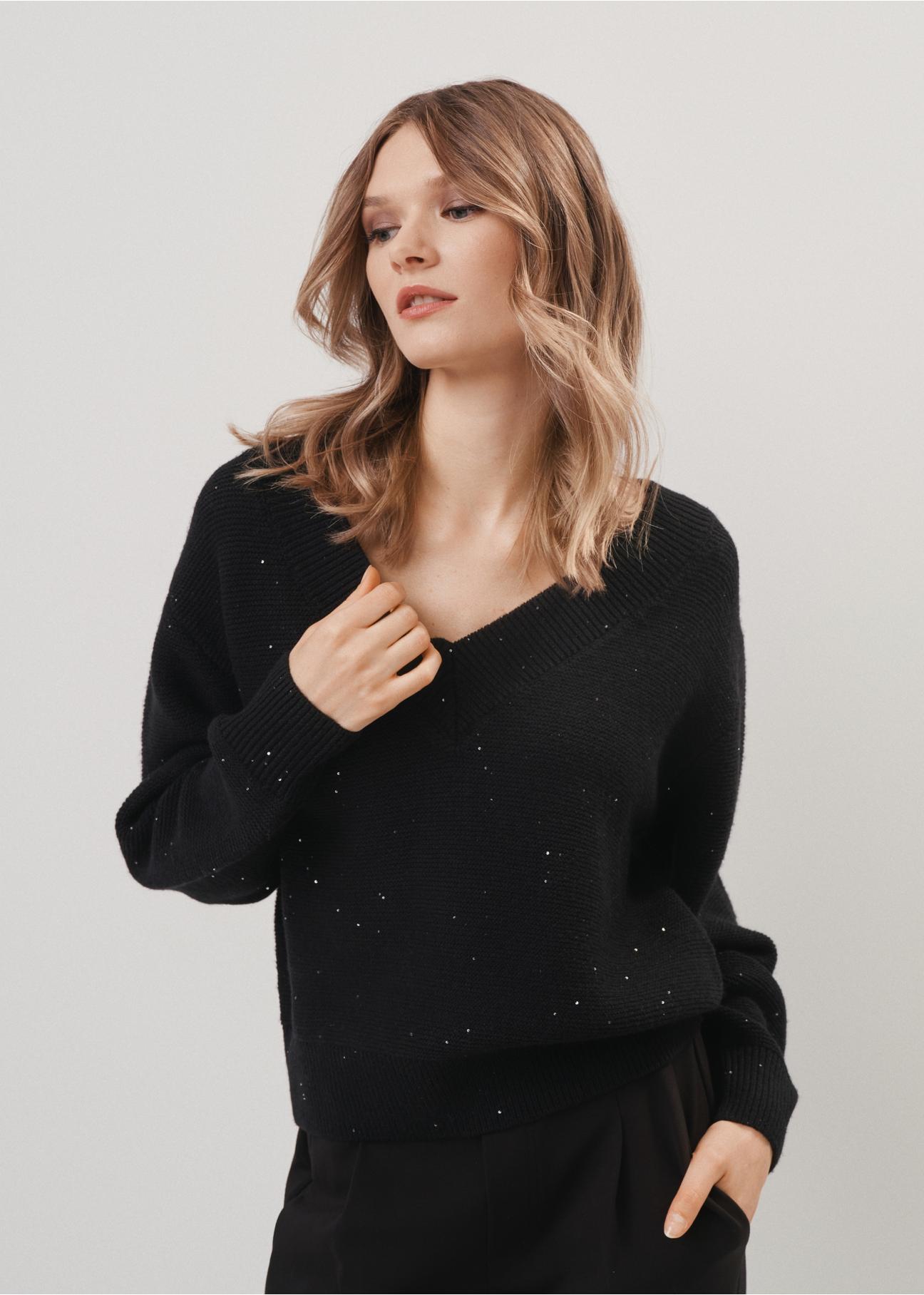 Loose black women's sweater with sequins SWEDT-0192-99(Z23)-01