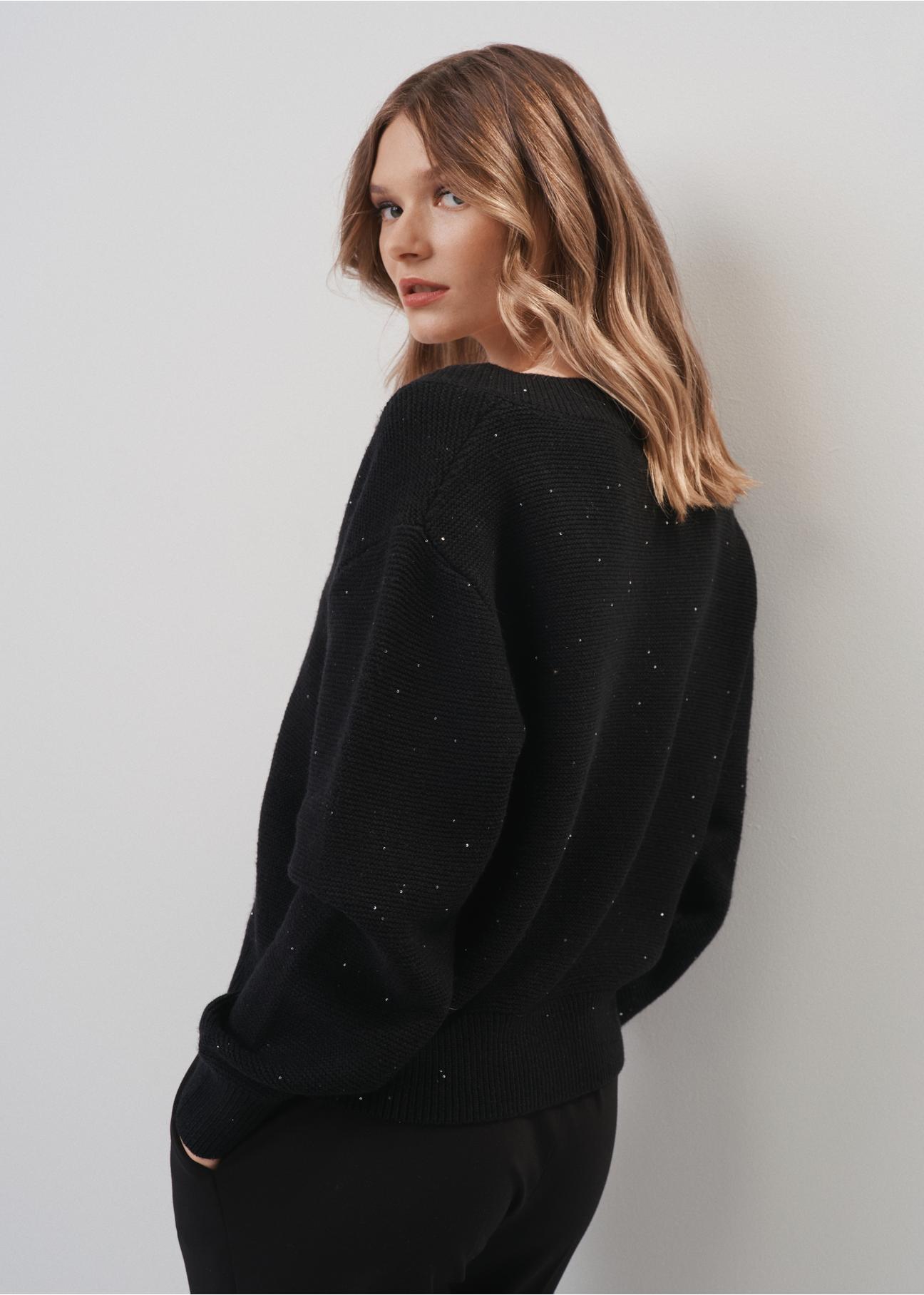 Loose black women's sweater with sequins SWEDT-0192-99(Z23)-03