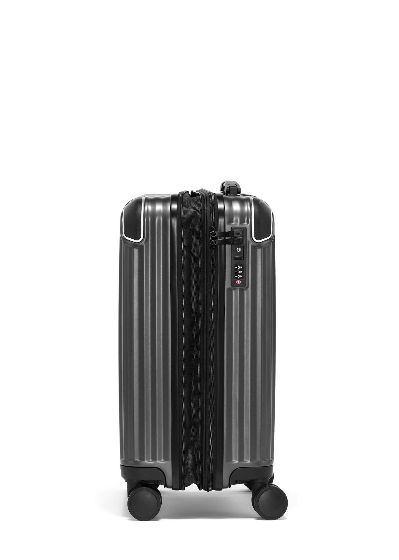 Small suitcase on wheels WALAB-0073-95-19(W25)-03