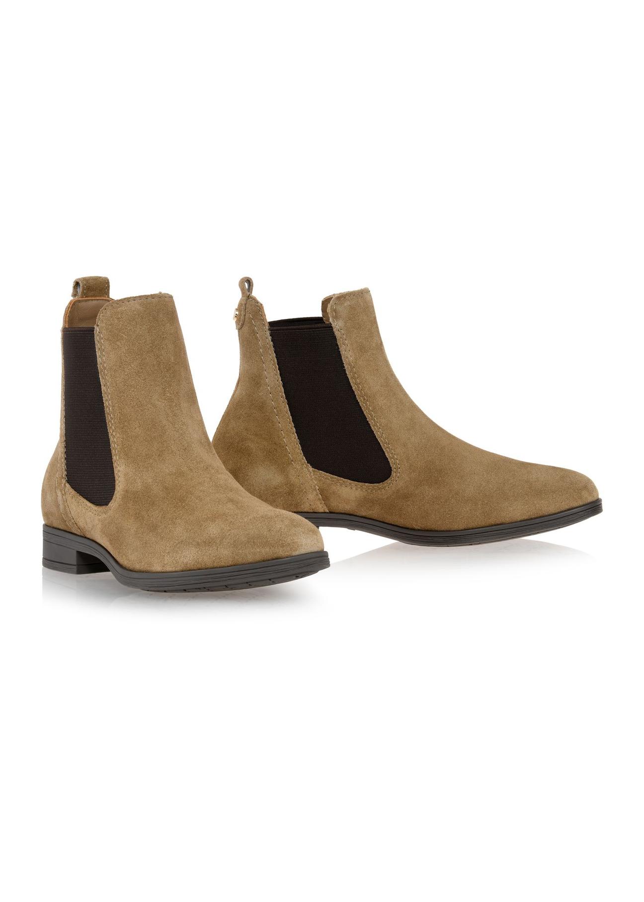 Women's suede ankle boots in dark beige BUTYD-1009-82(Z24)-04