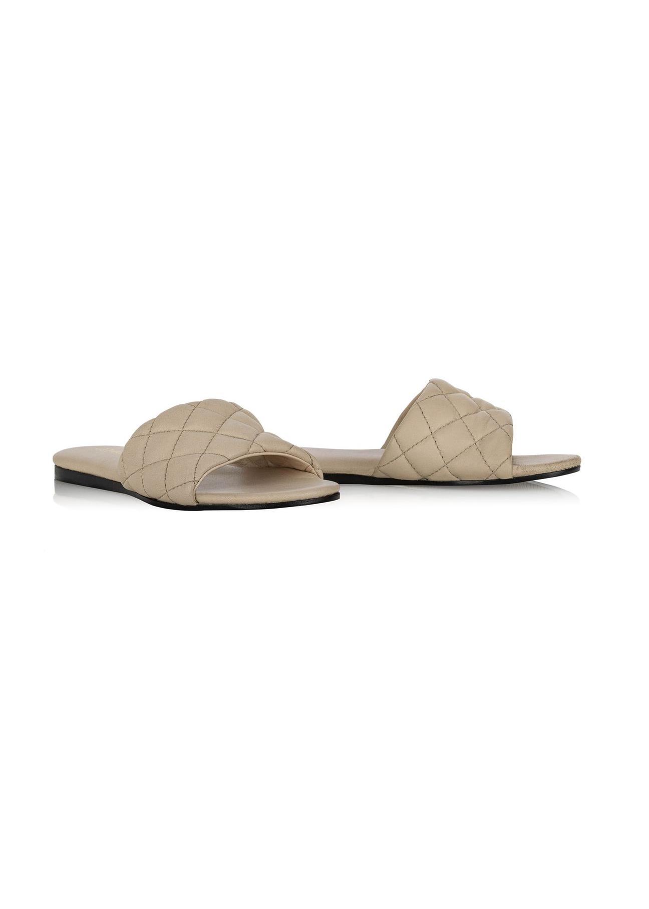 Leather beige quilted flip-flops BUTYD-1066-81(W24)-02