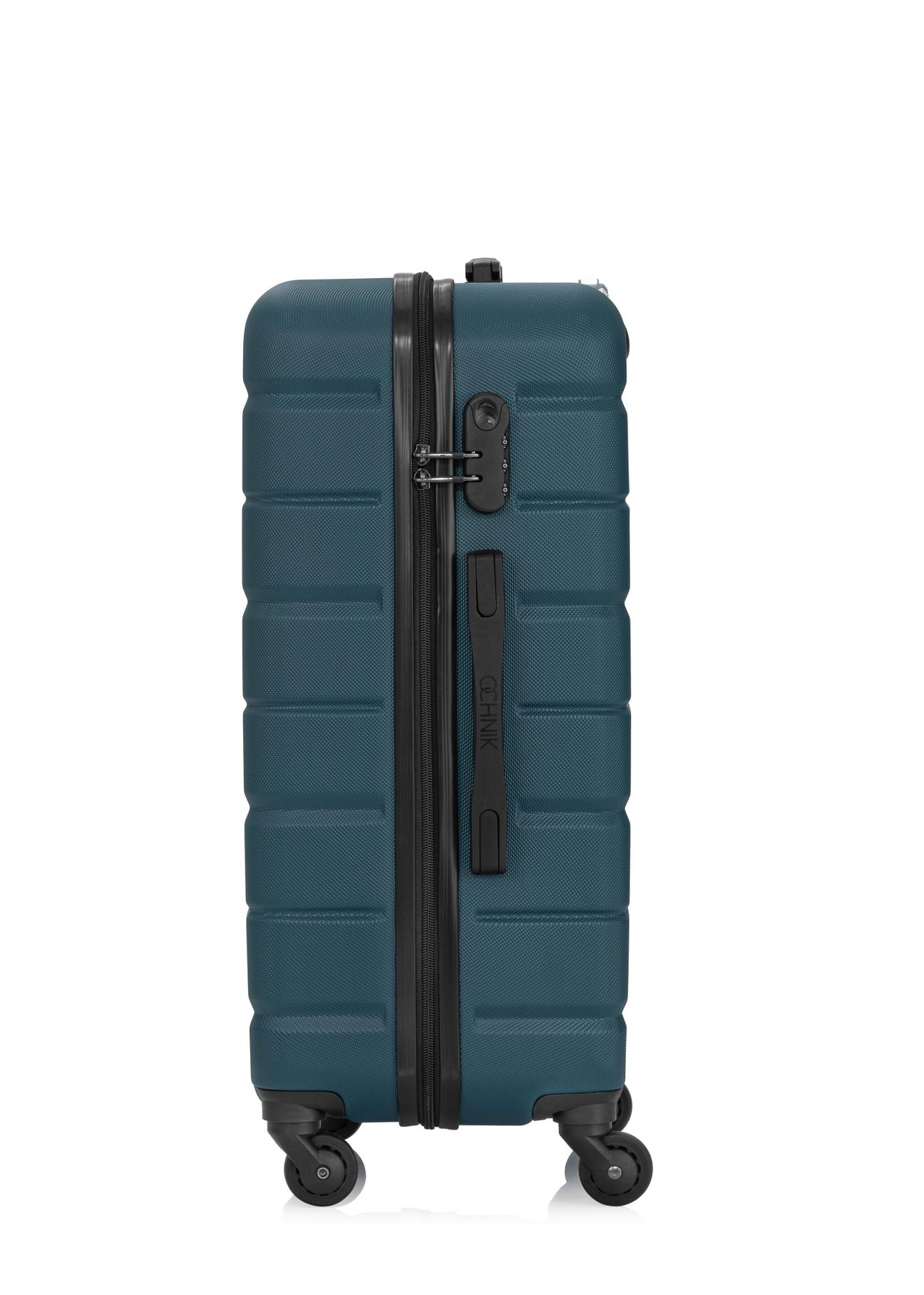 Medium suitcase on wheels WALAB-0067-54-24(W24)-02