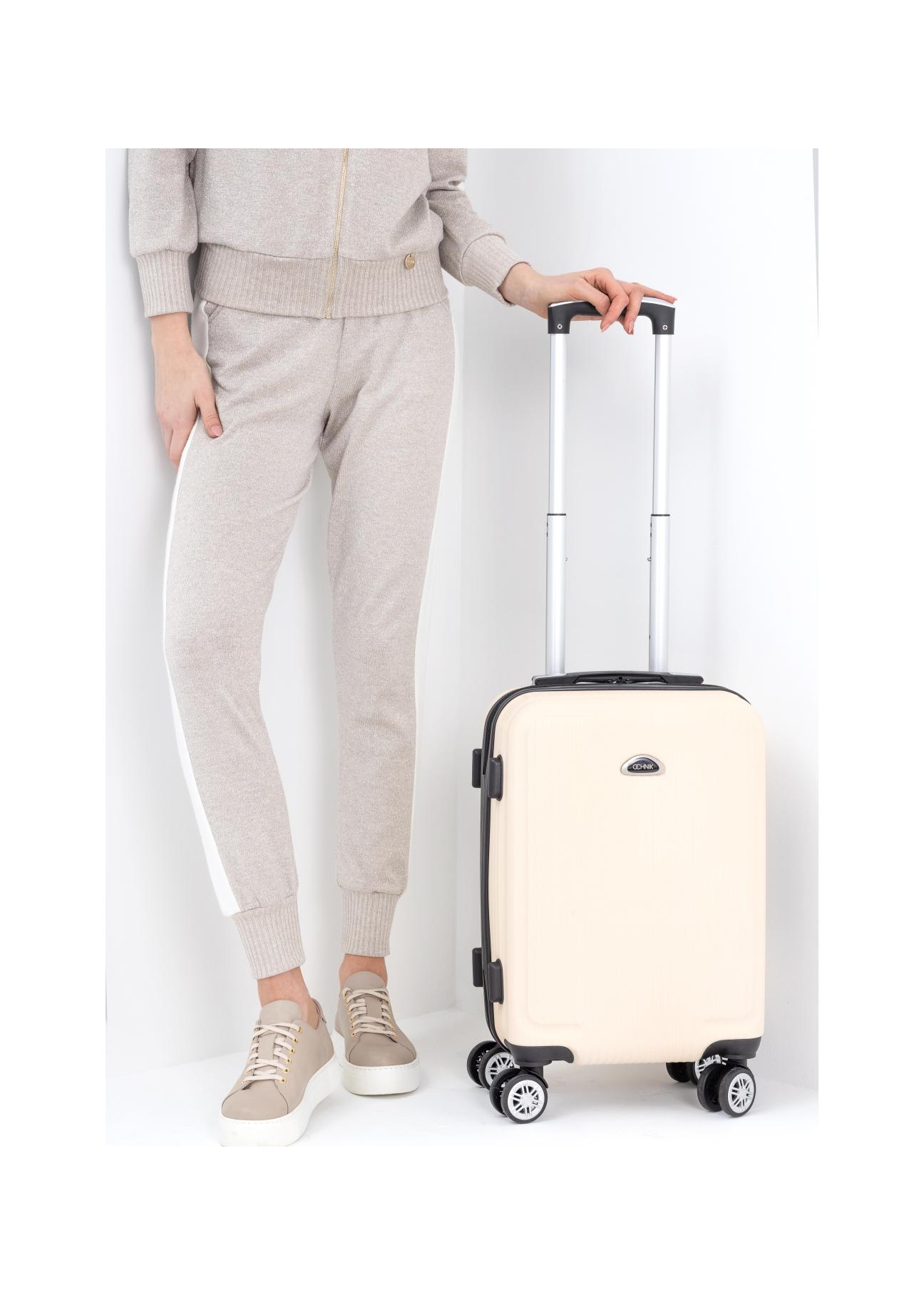 Cabin suitcase on wheels WALAB-0053-16-19(W24)-02