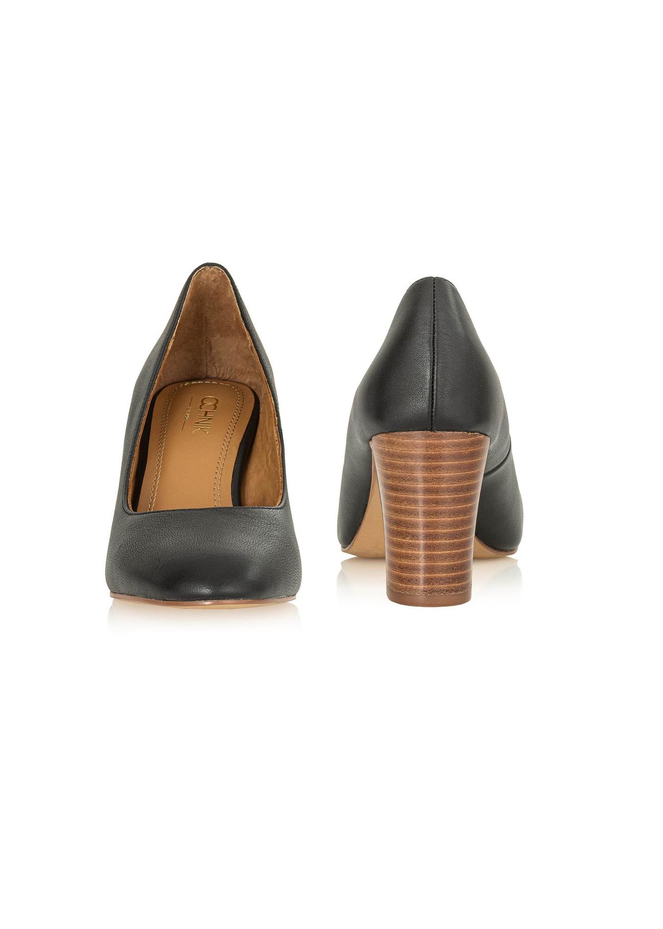 Black women's pumps made of natural leather BUTYD-1129-99(Z24)-06