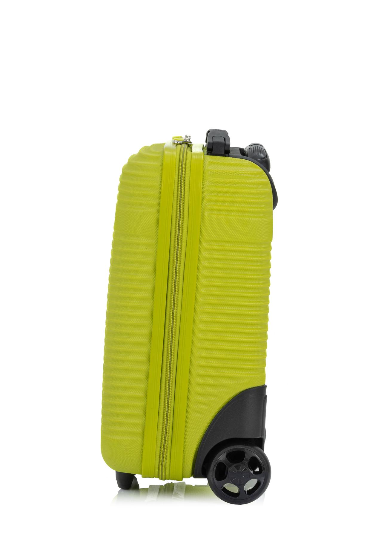 Cabin suitcase on wheels WALAB-0040-84-16(W24)-02