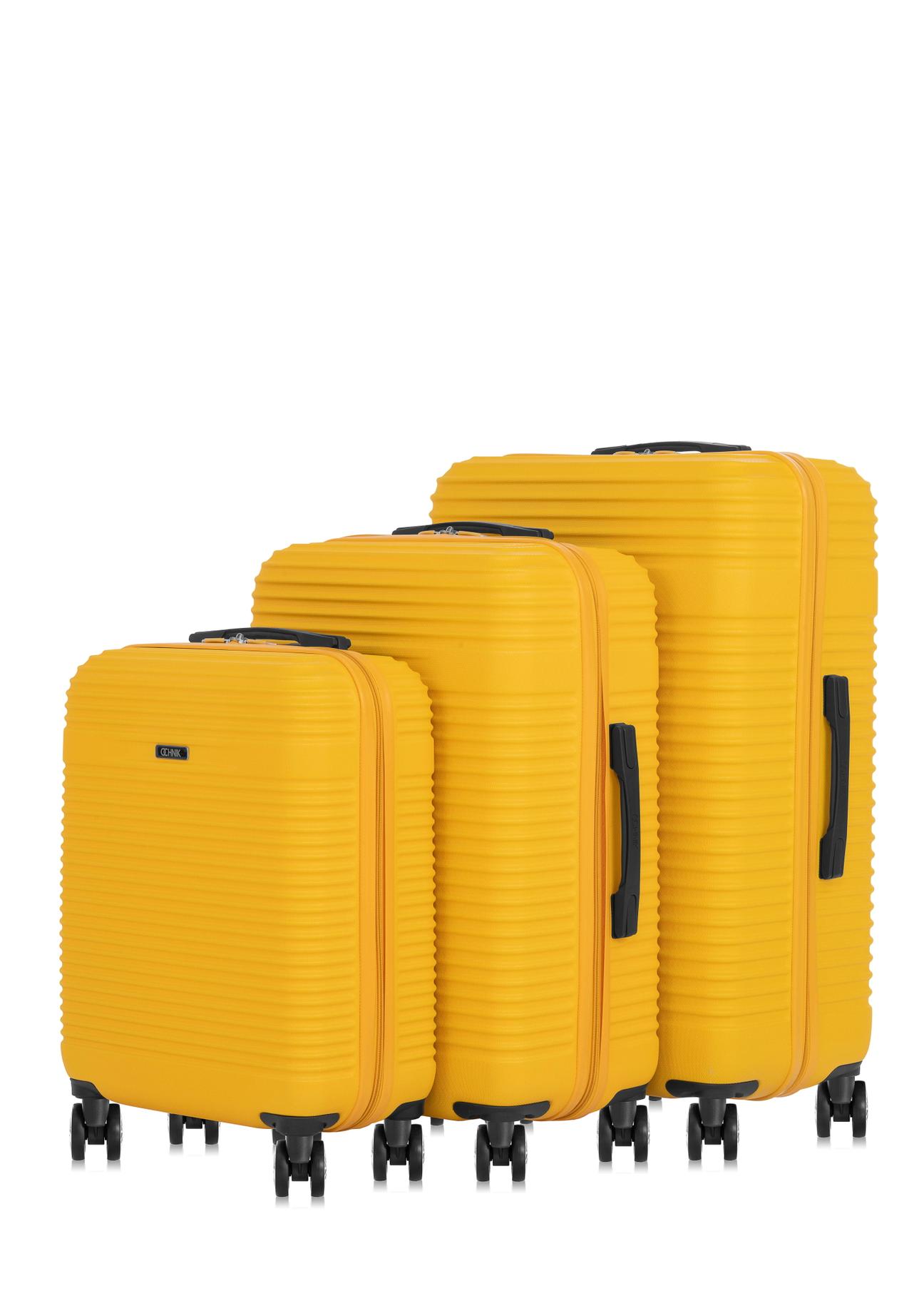 Set of suitcases on wheels 19'/24'/28' WALAB-0040-21(W24)-01