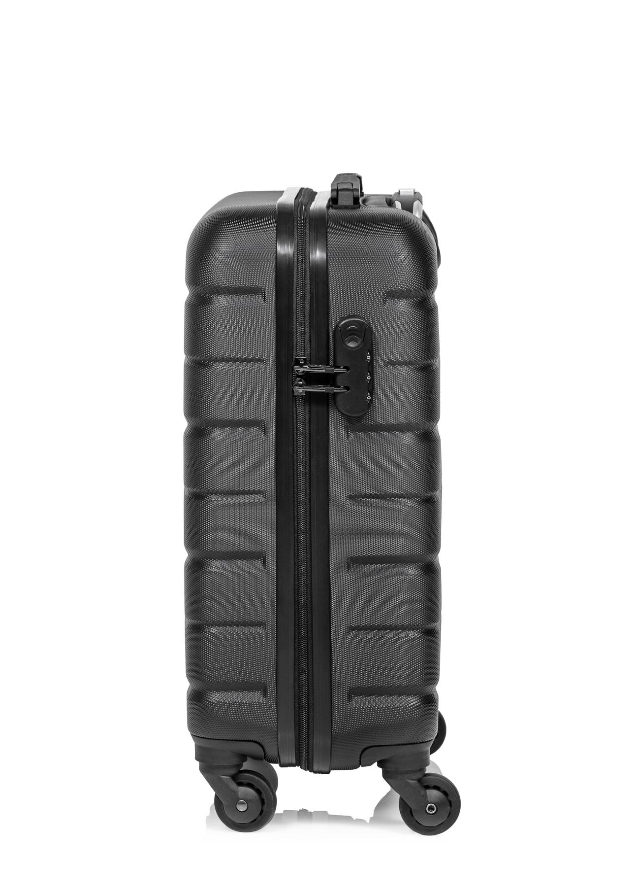 Small suitcase on wheels WALAB-0067-99-19(W24)-02