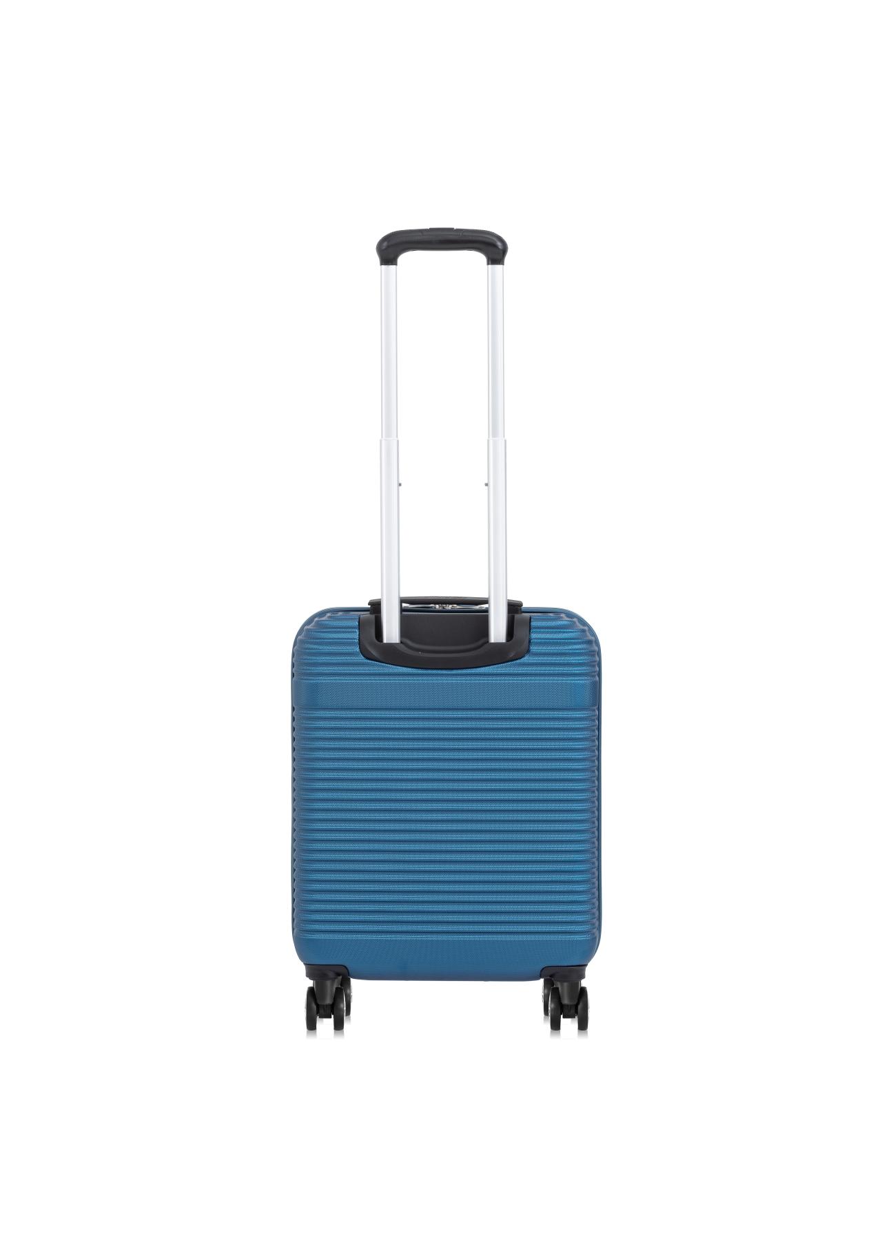 Small suitcase on wheels WALAB-0040-61-19(W24)-03