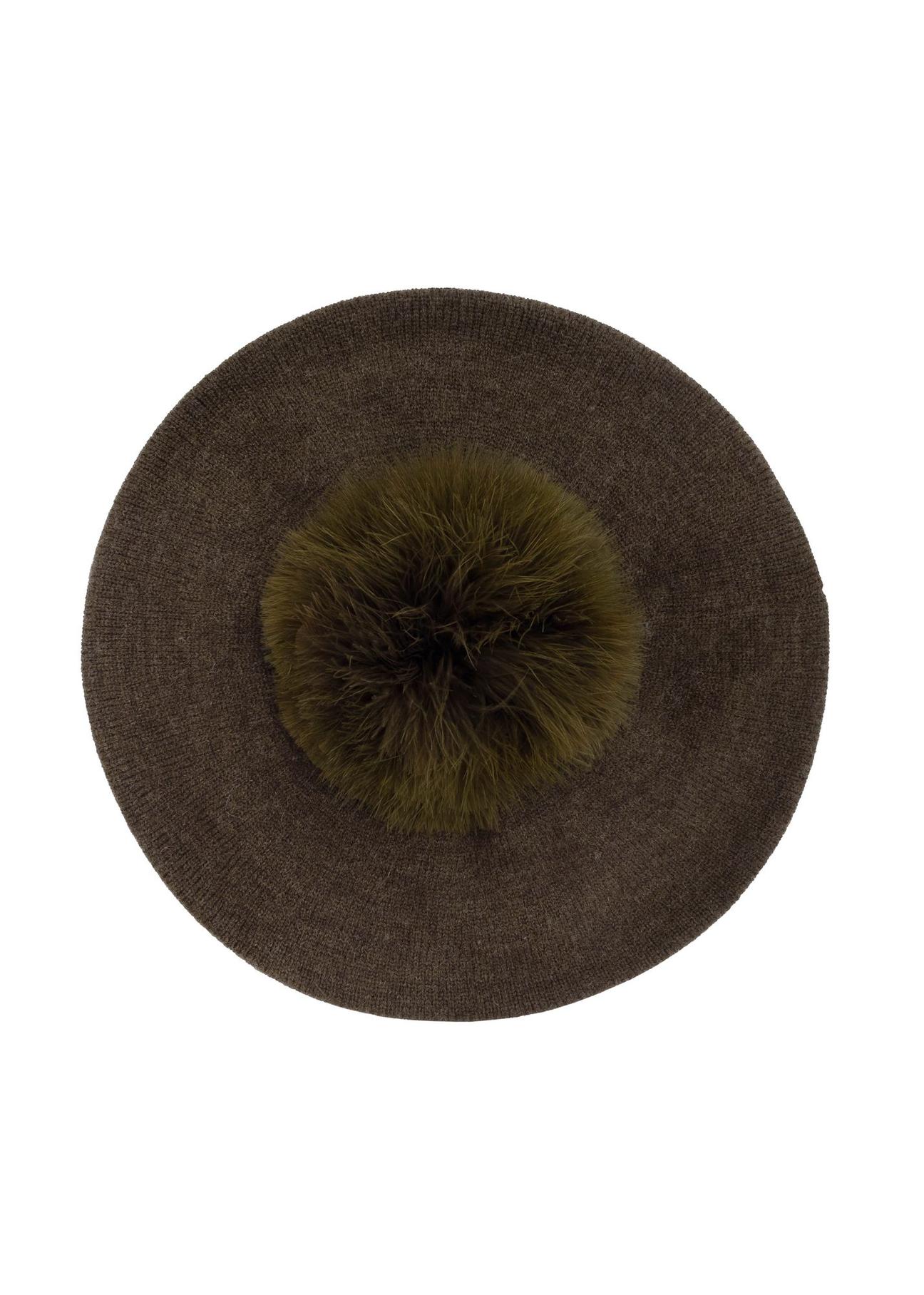 Women's beret with a pompom in khaki CZADT-0180-55(Z24)-02