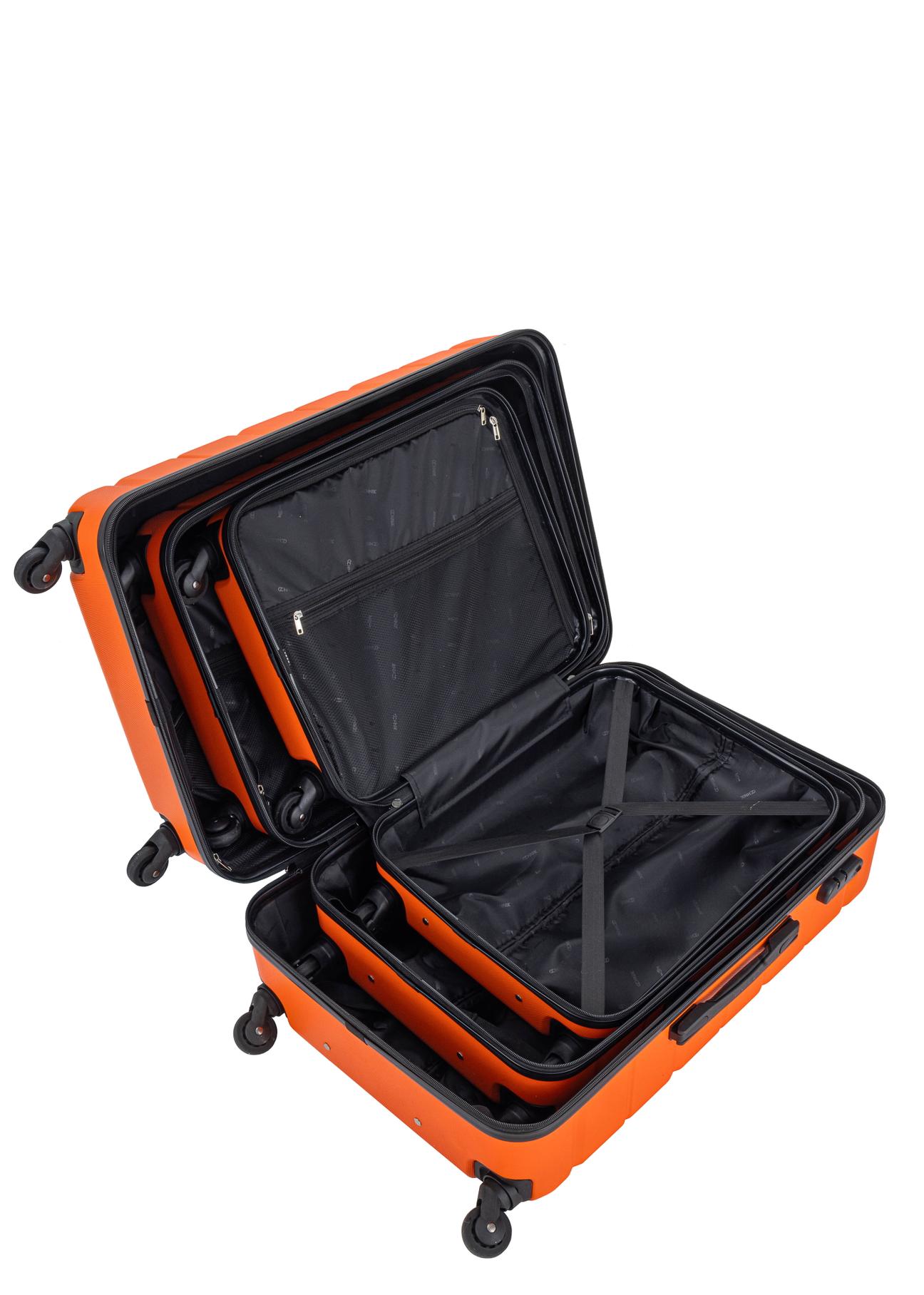 Set of suitcases on wheels 19''/24''/28'' WALAB-0067-30(W24)-13