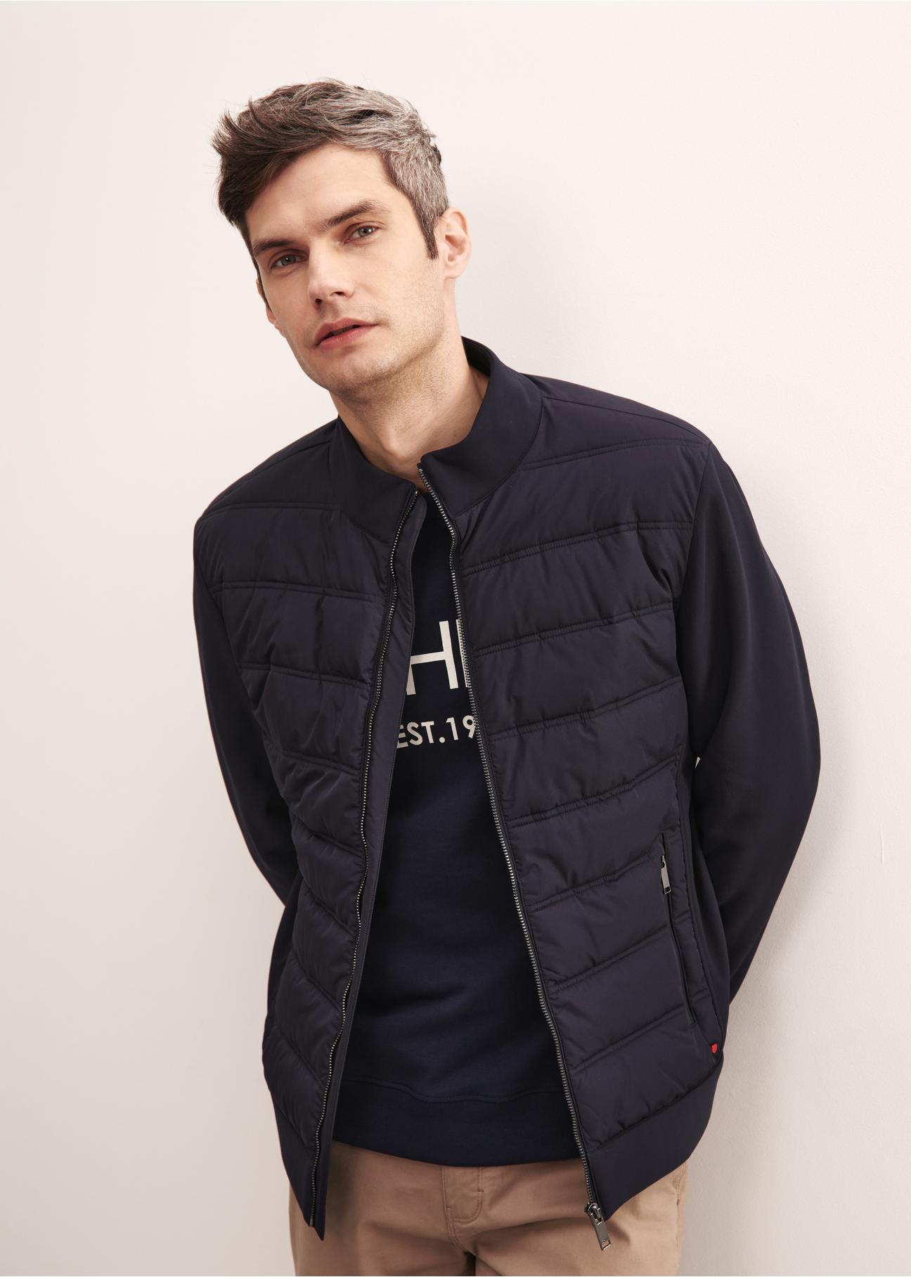 Men's quilted jacket with stand-up collar KURMT-0290-69(W23)-01