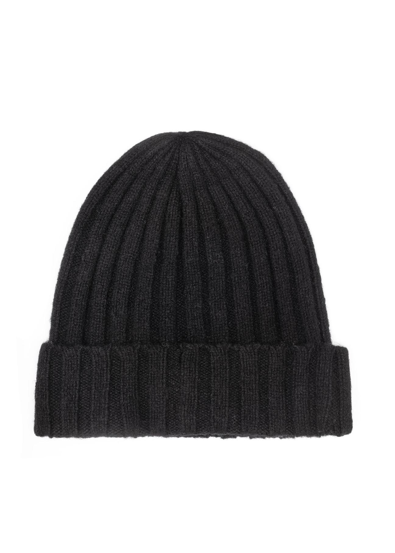 Men's black winter cap CZAMT-0033-99(Z24)