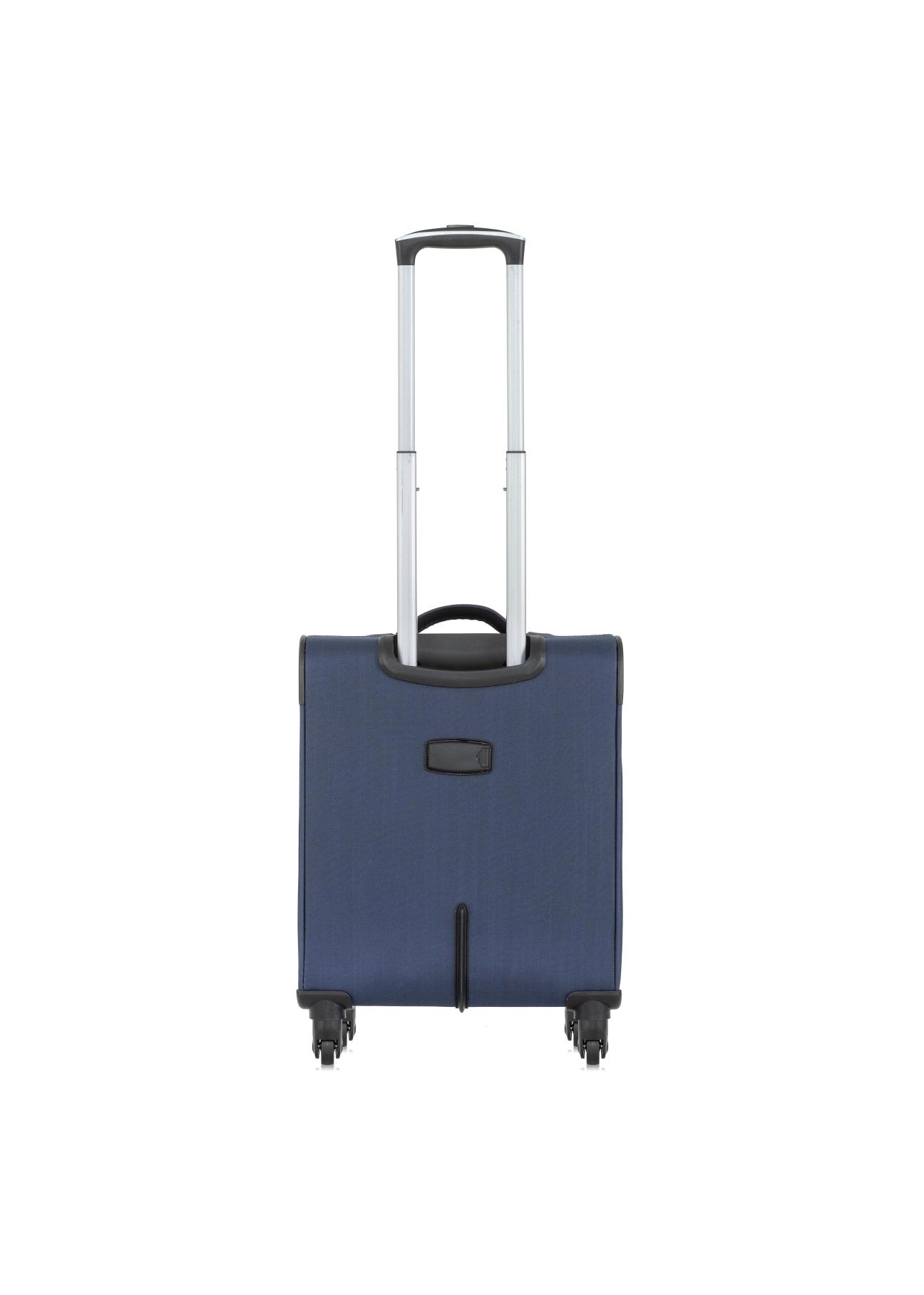 Small suitcase on wheels WALNY-0030-69-19(W24)-03