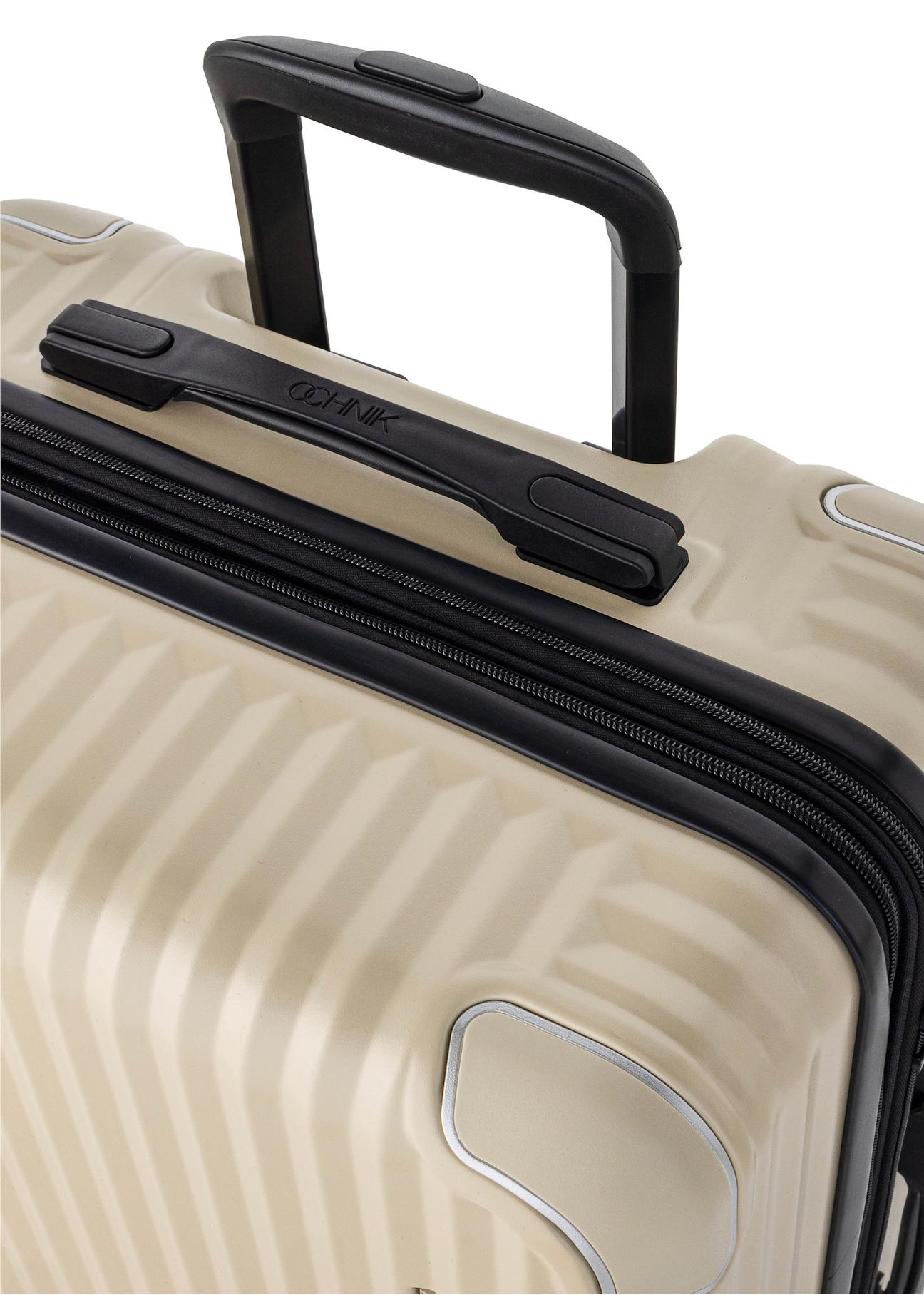 Medium suitcase on wheels WALAB-0073-16-24(W25)-07