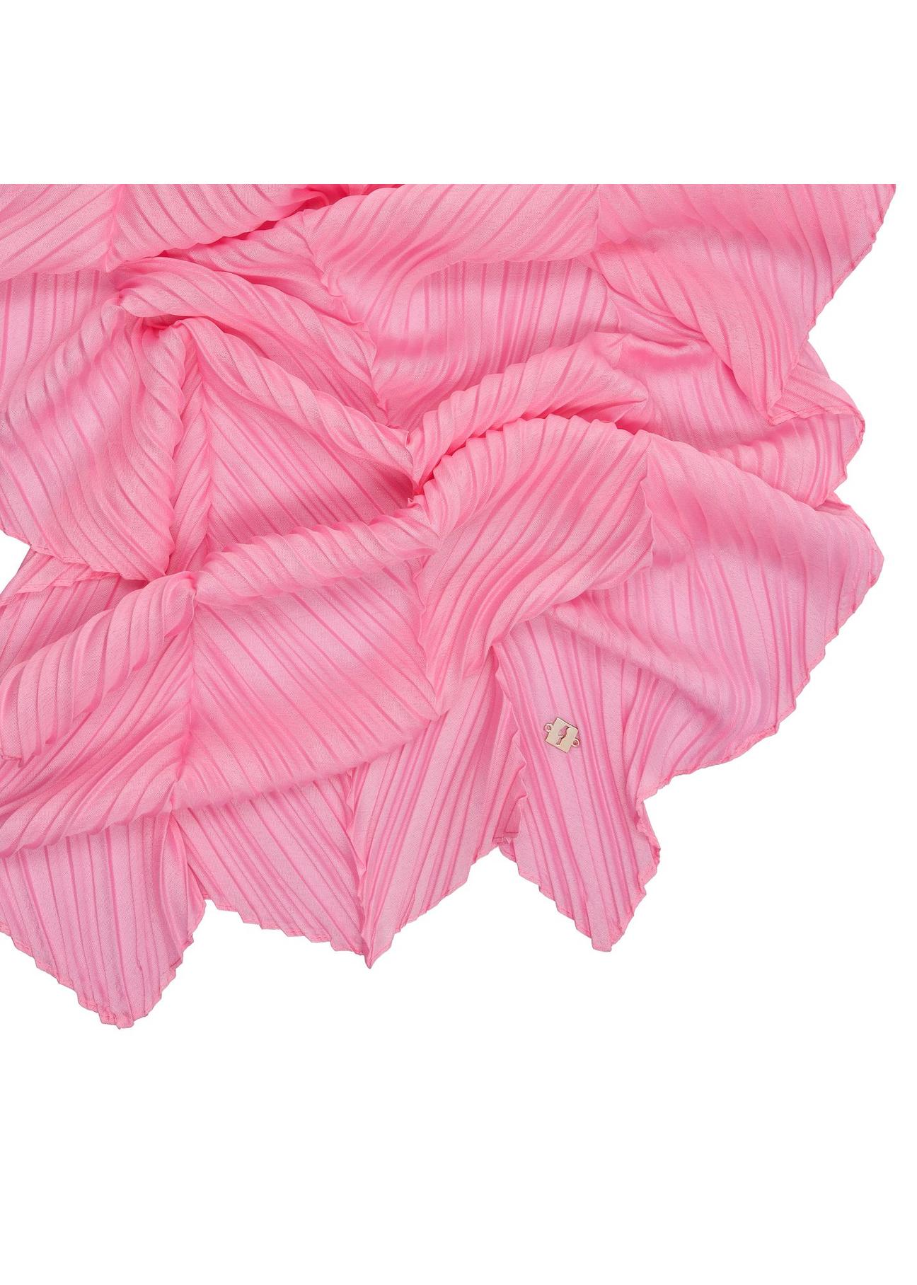 Pink women's scarf with crinkle SZADT-0157-33(W24)-03