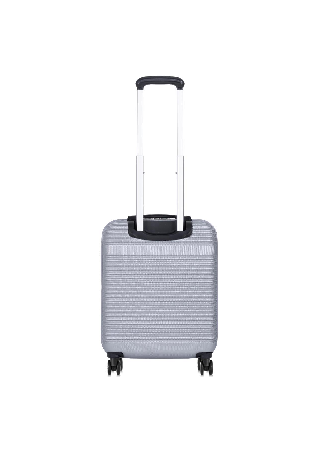 Small suitcase on wheels WALAB-0040-91-19(W24)-03