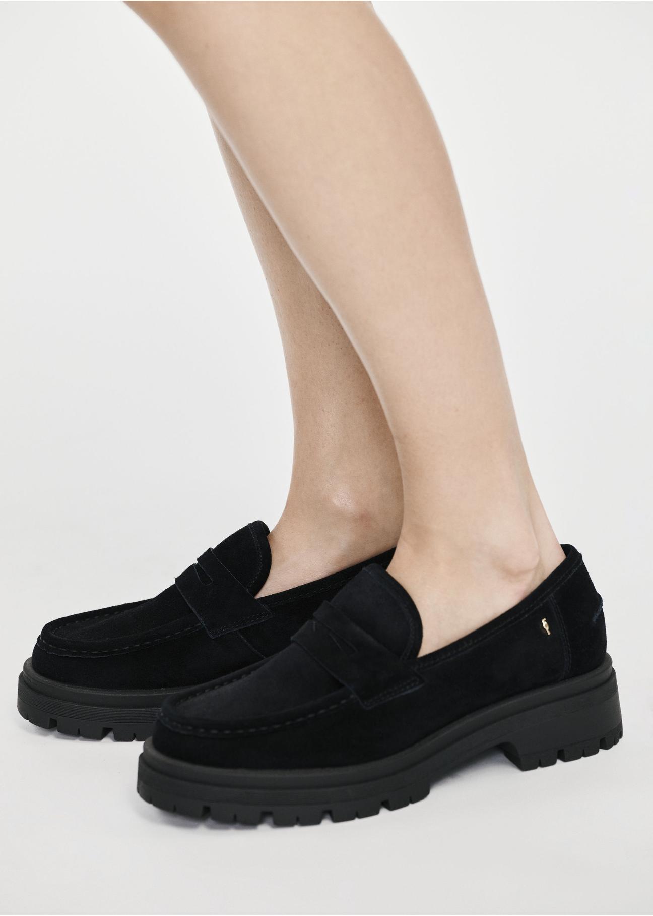 Women's black leather loafers BUTYD-1069-99(W25)