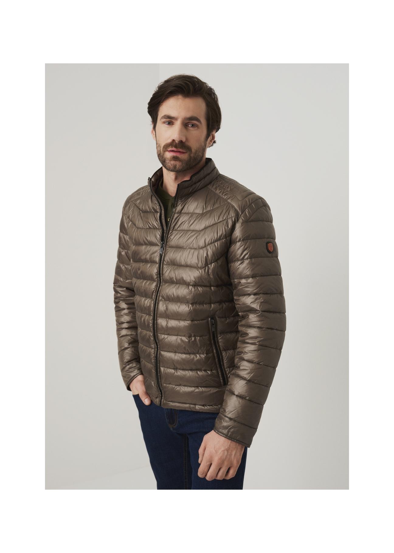 Men's quilted jacket with stand-up collar KURMT-0260-82(W23)-01