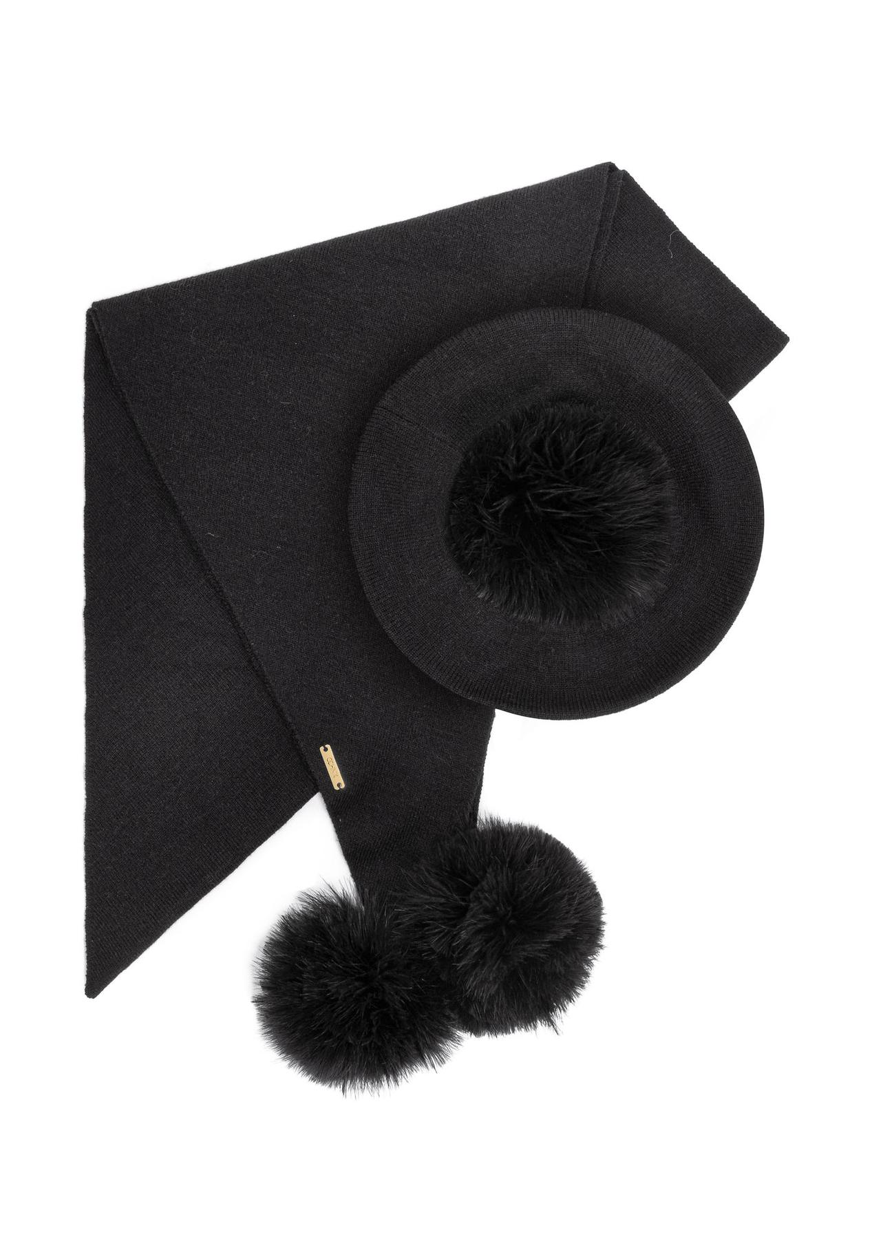 Black women's beret with a pompom CZADT-0180-99(Z24)-02