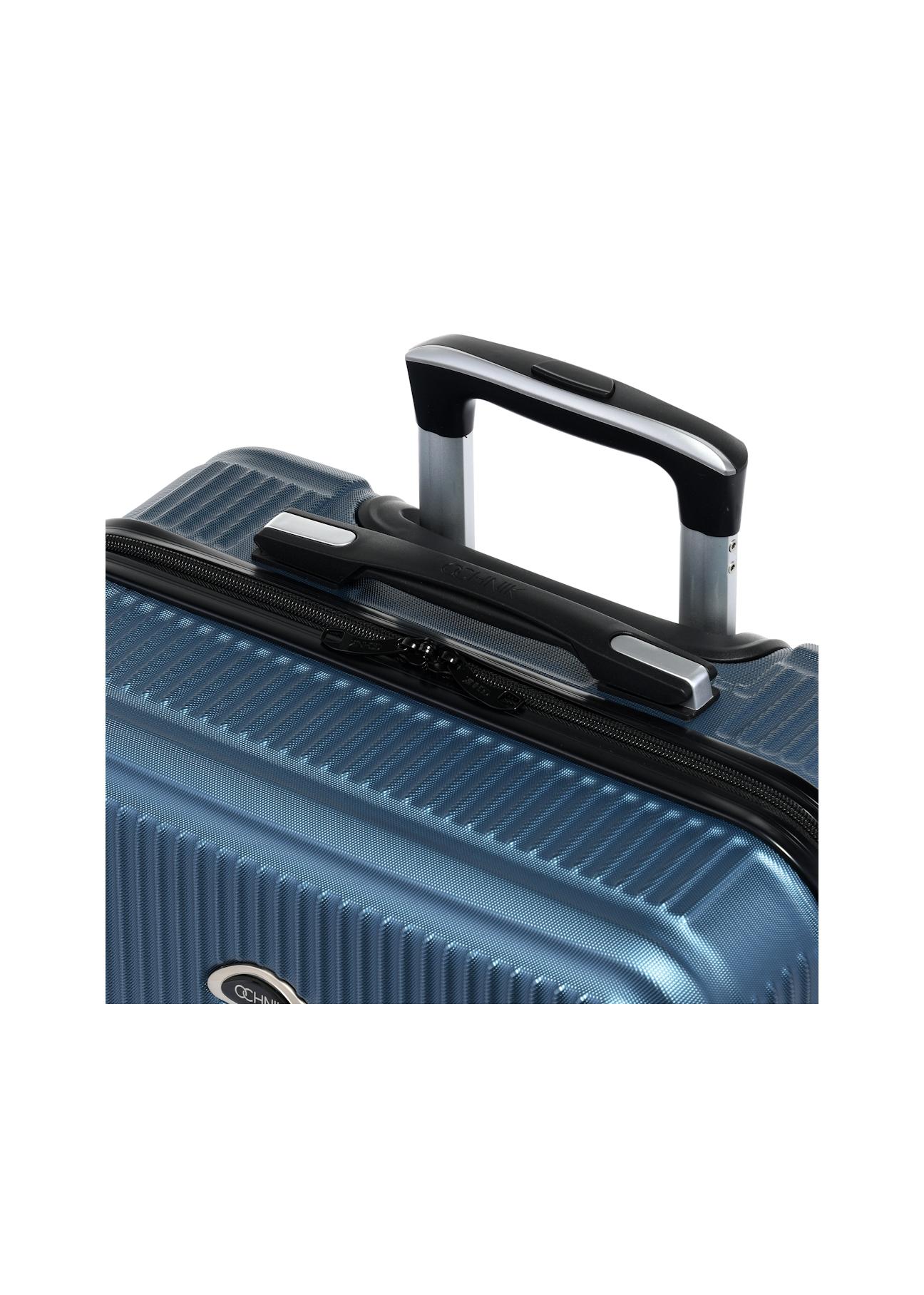 Medium suitcase on wheels WALAB-0053-69-24(W25)-05