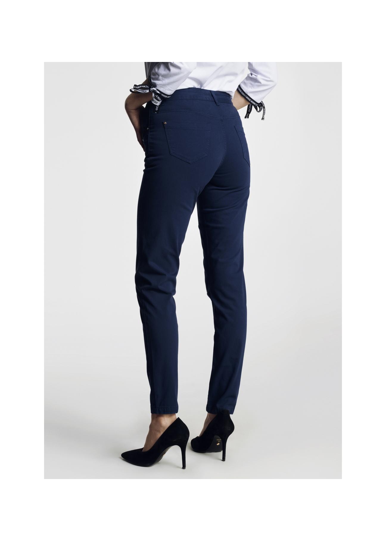 Granatowe spodnie skinny damskie SPODT-0026-69(W21)-04