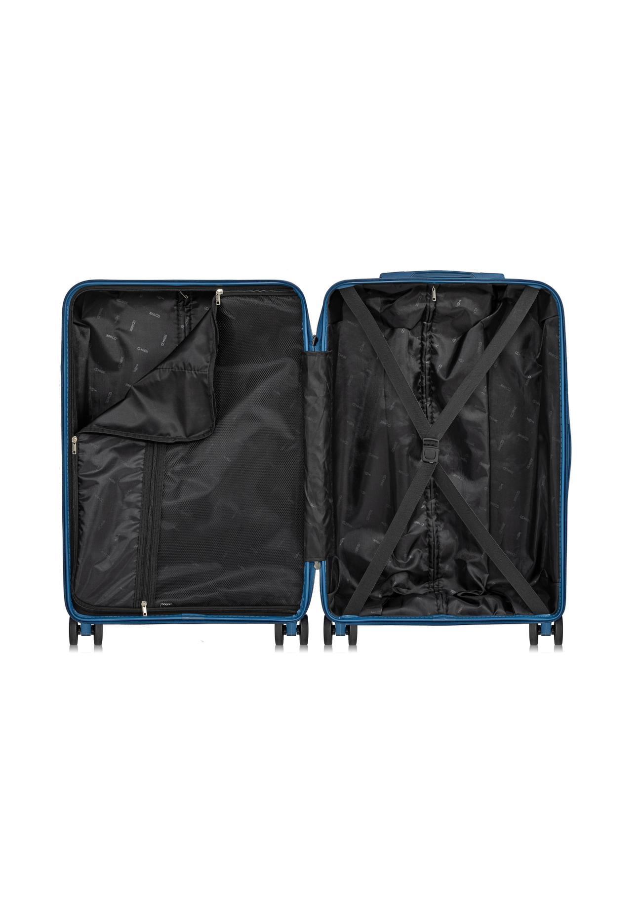 Medium suitcase on wheels WALPP-0021-61-24(W24)-05