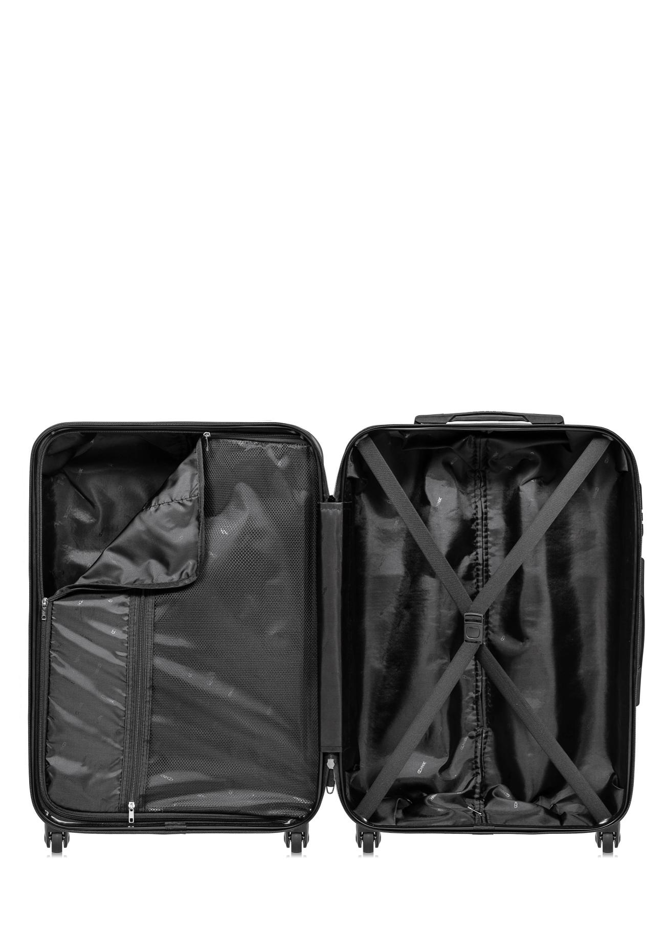 Medium suitcase on wheels WALAB-0067-69-24(W24)-04