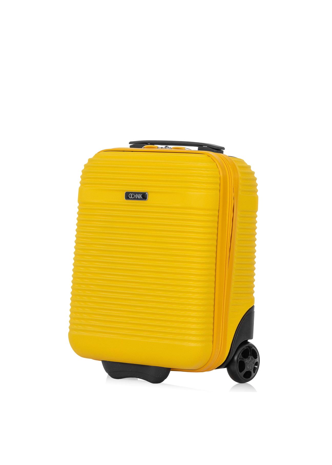 Cabin suitcase on wheels WALAB-0040-21-16(W24)-05