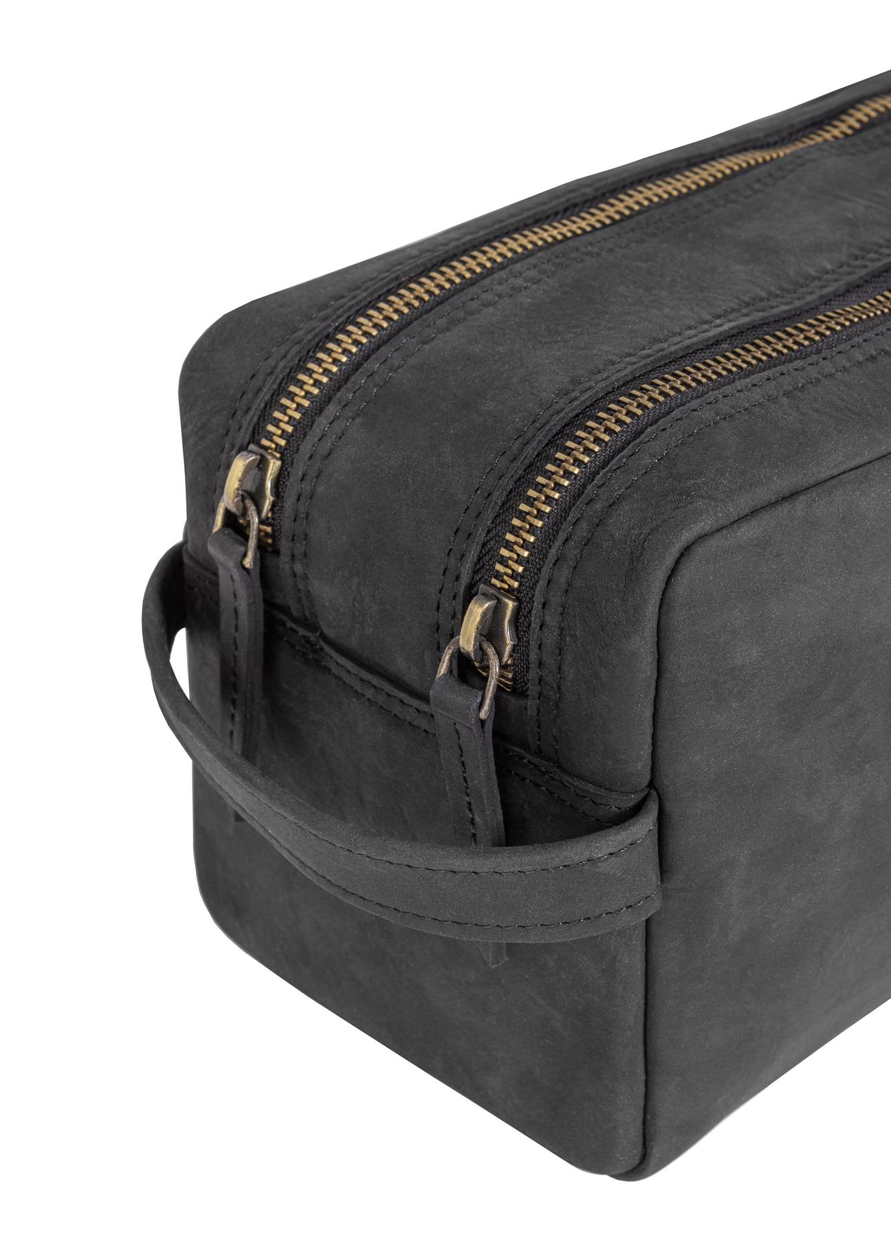 Men's leather cosmetic bag TORMS-0322-99(W23)-05