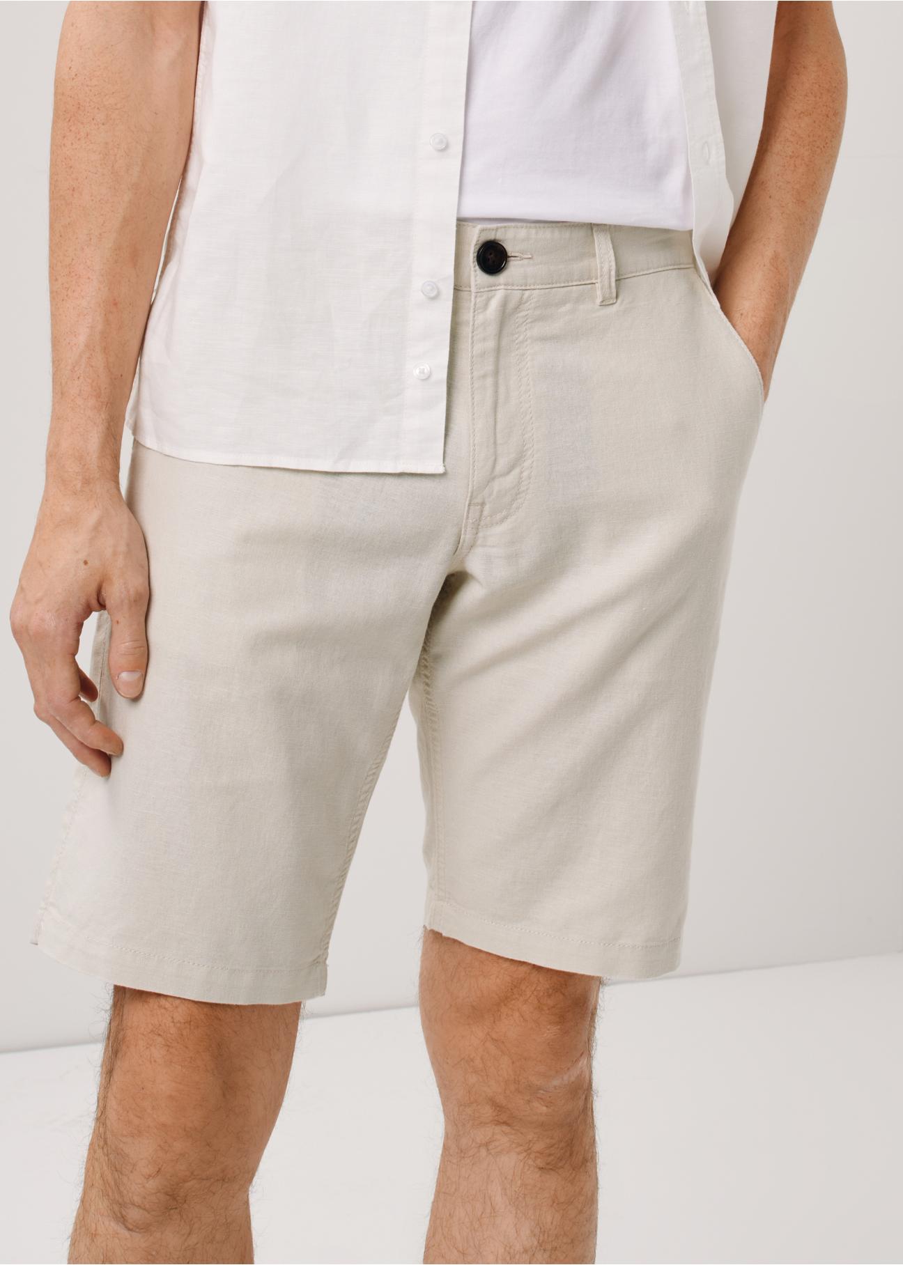 Beige linen shorts for men SZOMT-0030-81(W24)-02