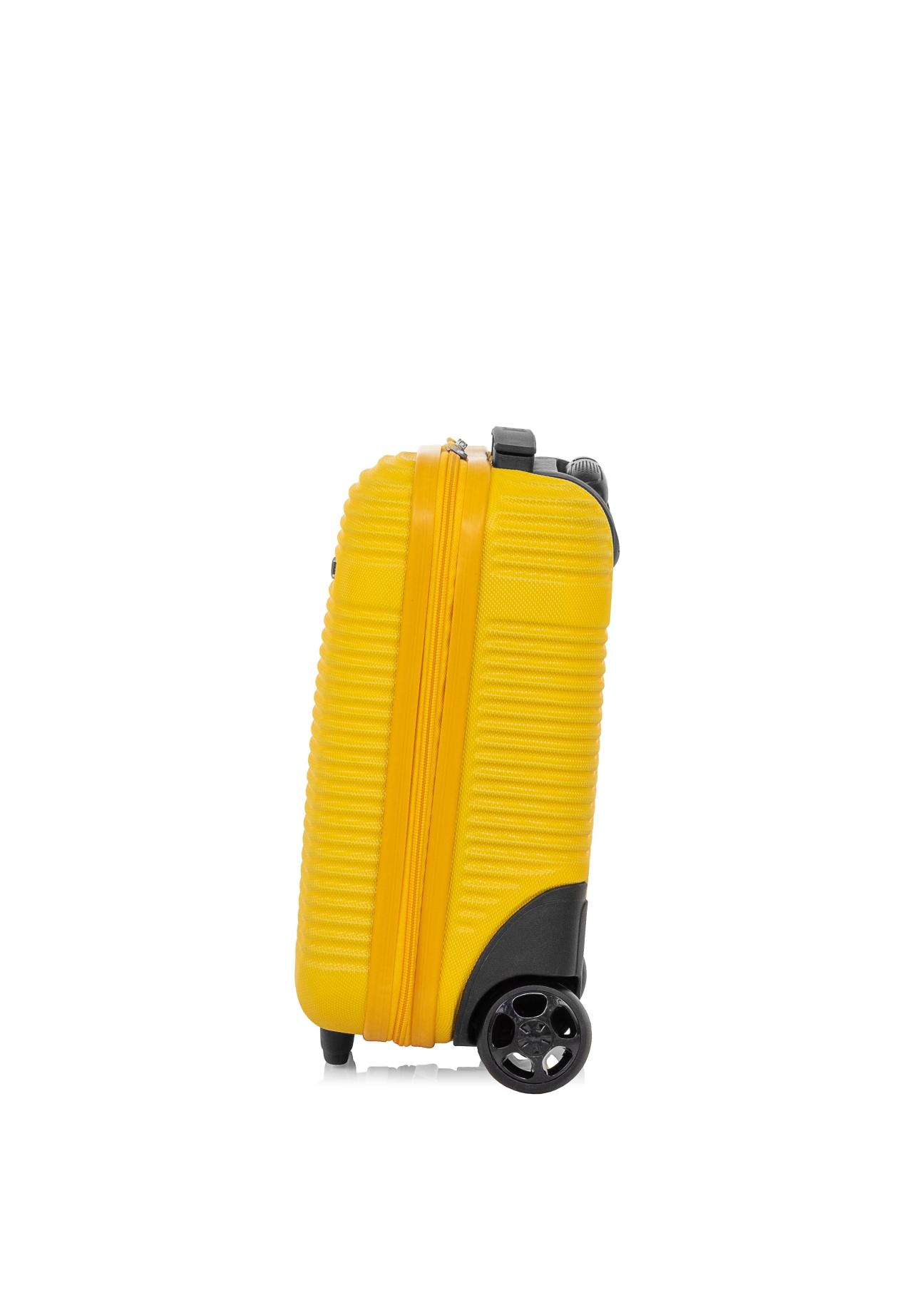 Cabin suitcase on wheels WALAB-0040-21-16(W24)-02