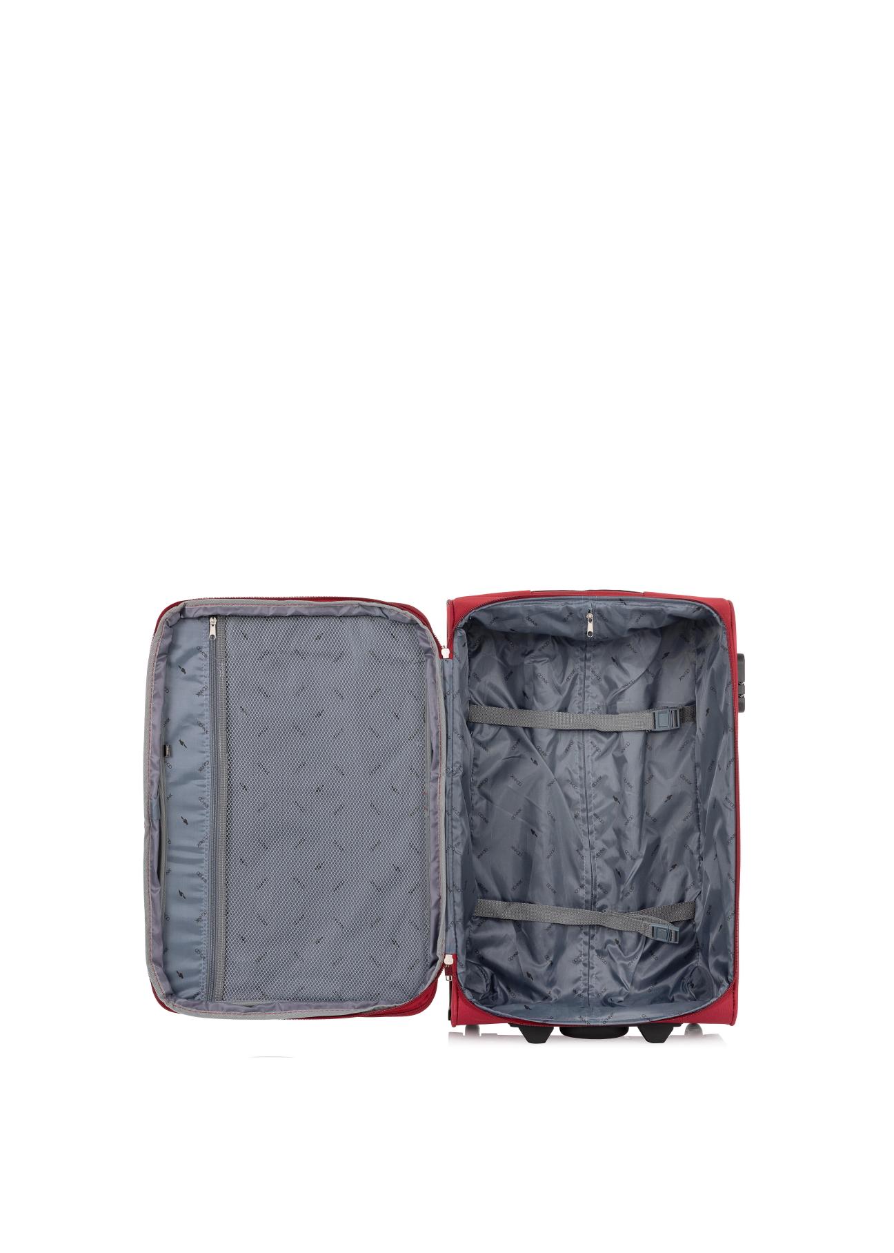 Medium suitcase on wheels WALNY-0033-42-24(W24)-05