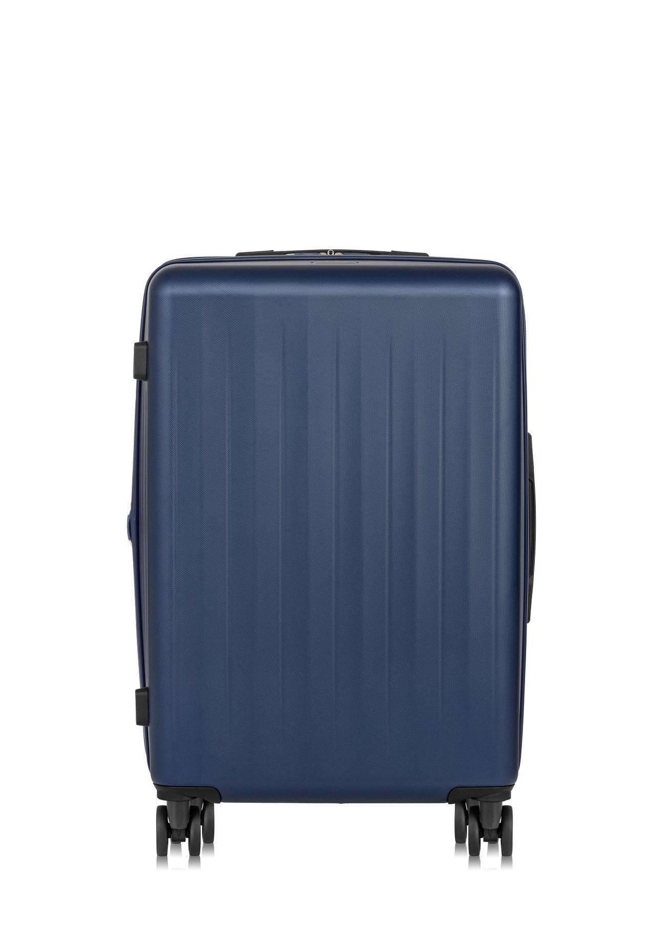 Medium suitcase on wheels WALAB-0069-69-24(W24)-01