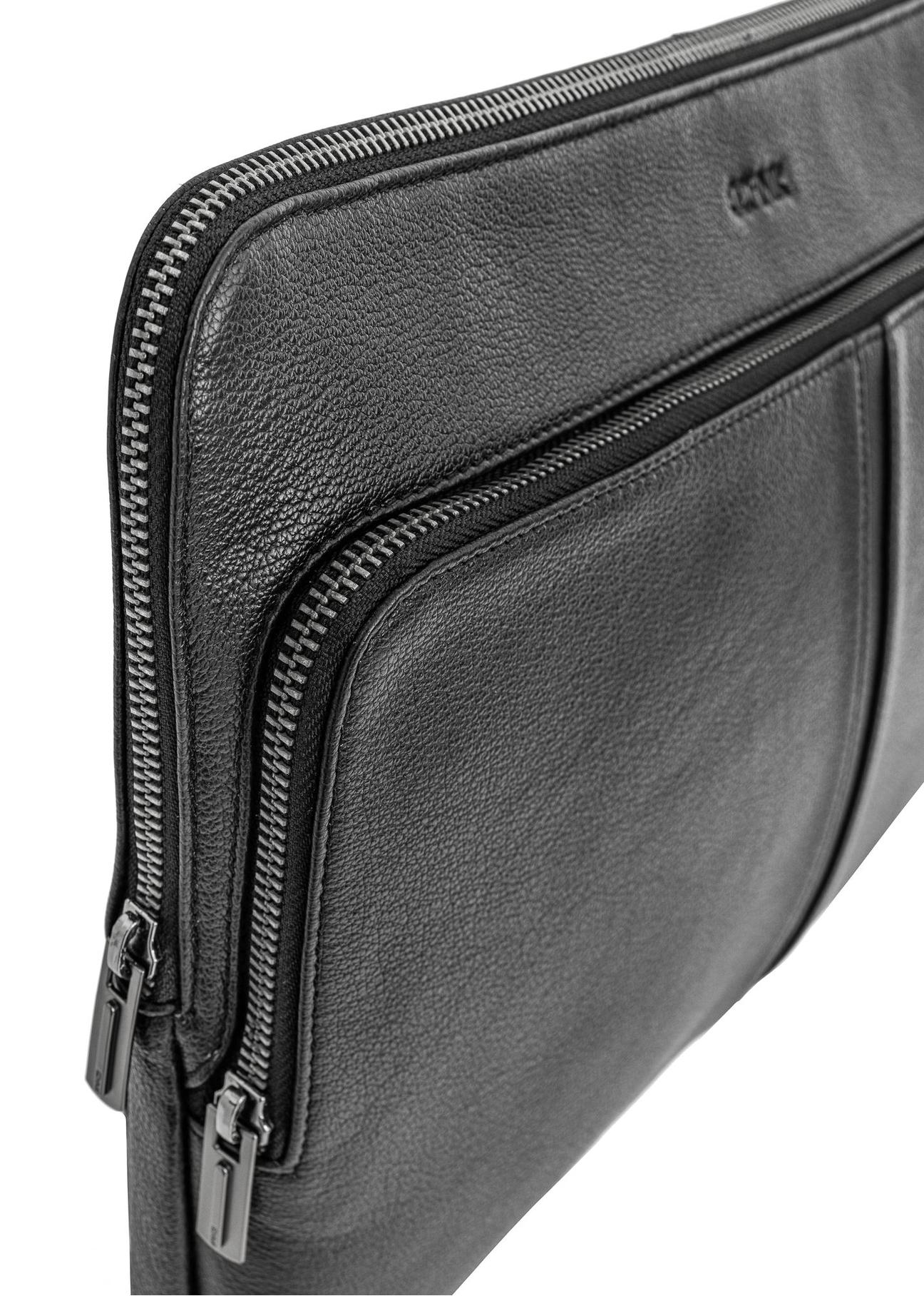 Black leather men's briefcase TORMS-0446-99(W25)-06