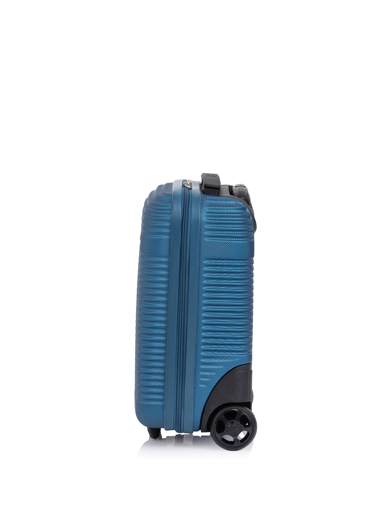 Cabin suitcase on wheels WALAB-0040-61-16(W24)-02