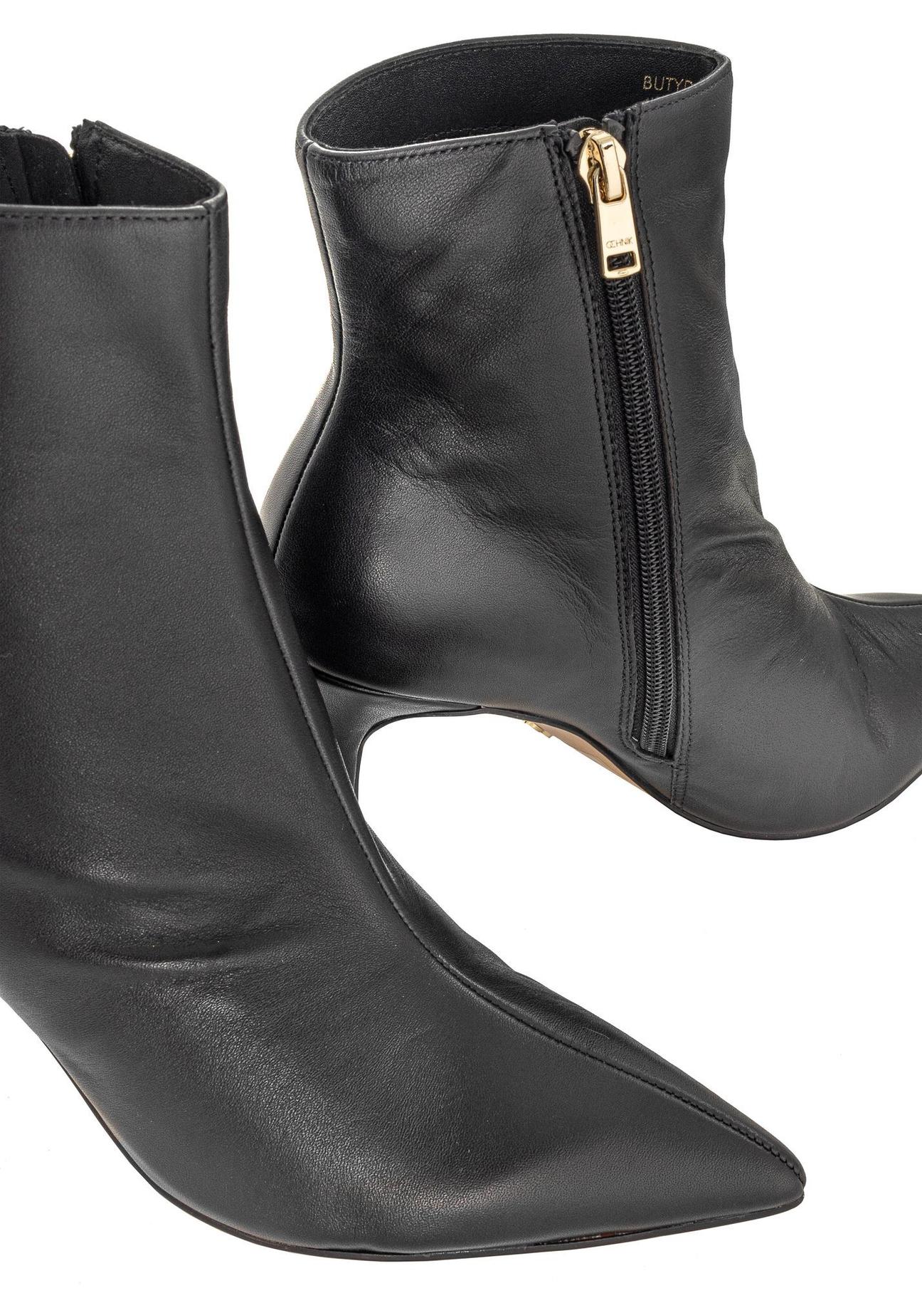 Black leather ankle boots with high heel BUTYD-1122-99(Z24)