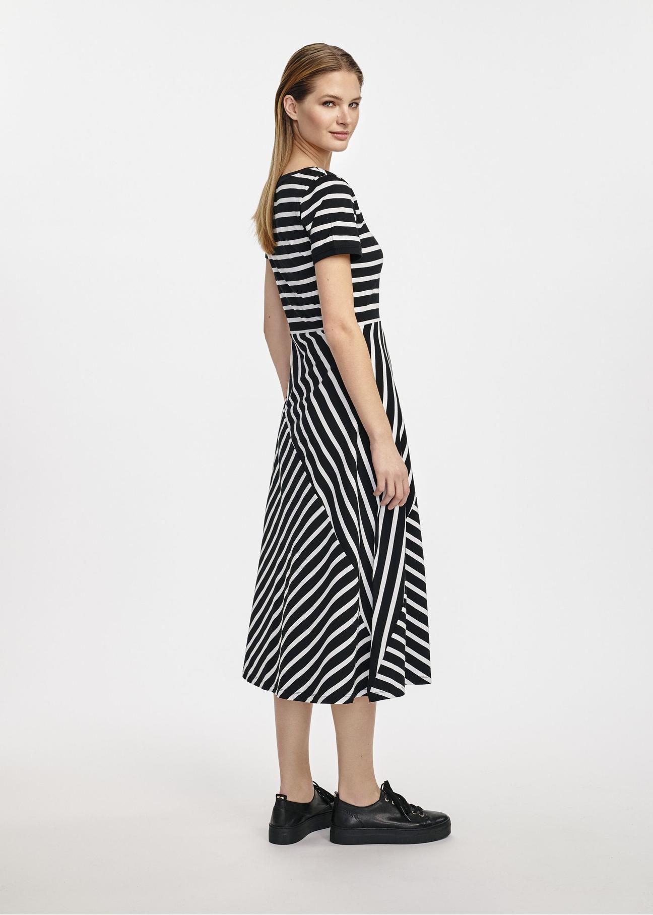 Black and white striped midi dress SUKDT-0182-99(W25)-04