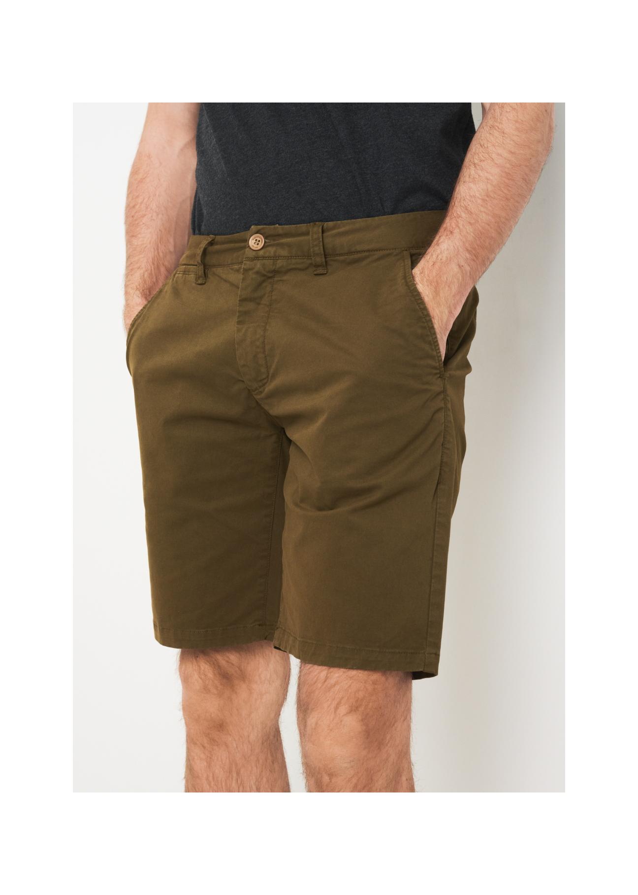 Khaki men's shorts SZOMT-0024-55(W23)-01