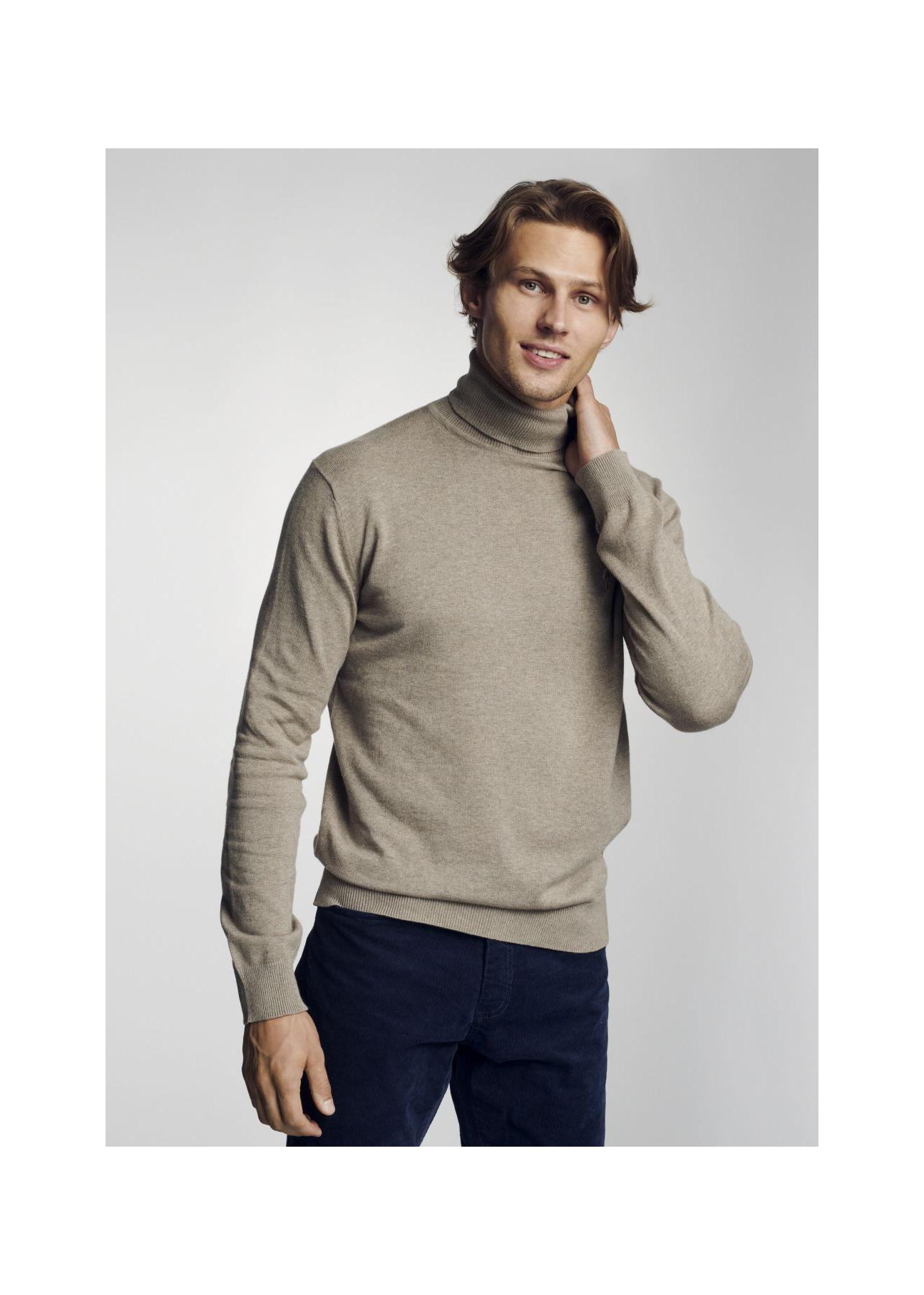 Beige men's turtleneck sweater SWEMT-0095A-81(Z23)-01