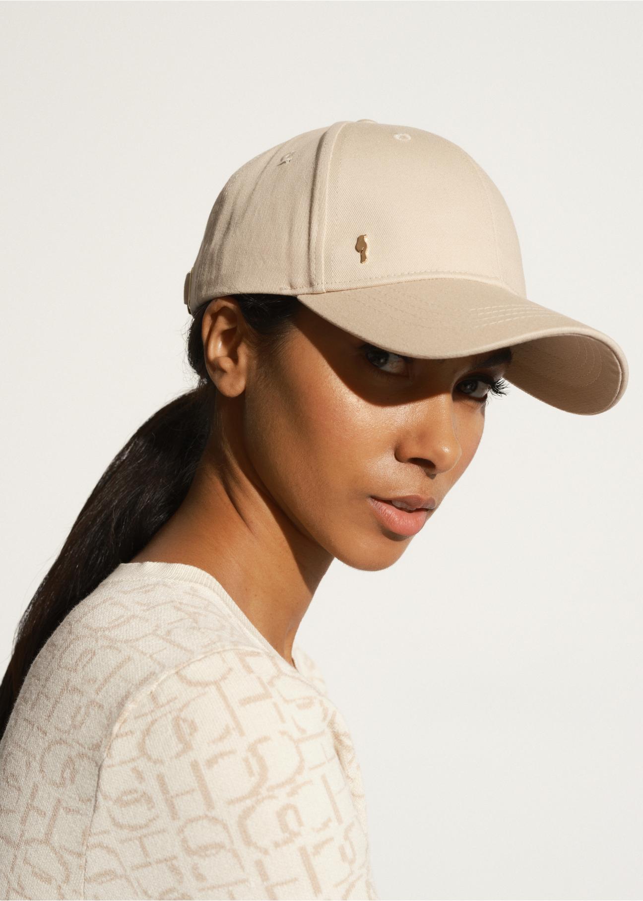 Beige baseball cap with logo CZALT-0001-81(W24)-03