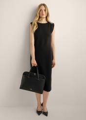 Black women's bag TOREC-1320-99(Z26). Model shot.