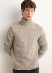 Men's light beige wool turtleneck SWEMT-0214-1A(Z26); front view of the product on a model. Half-body shot.